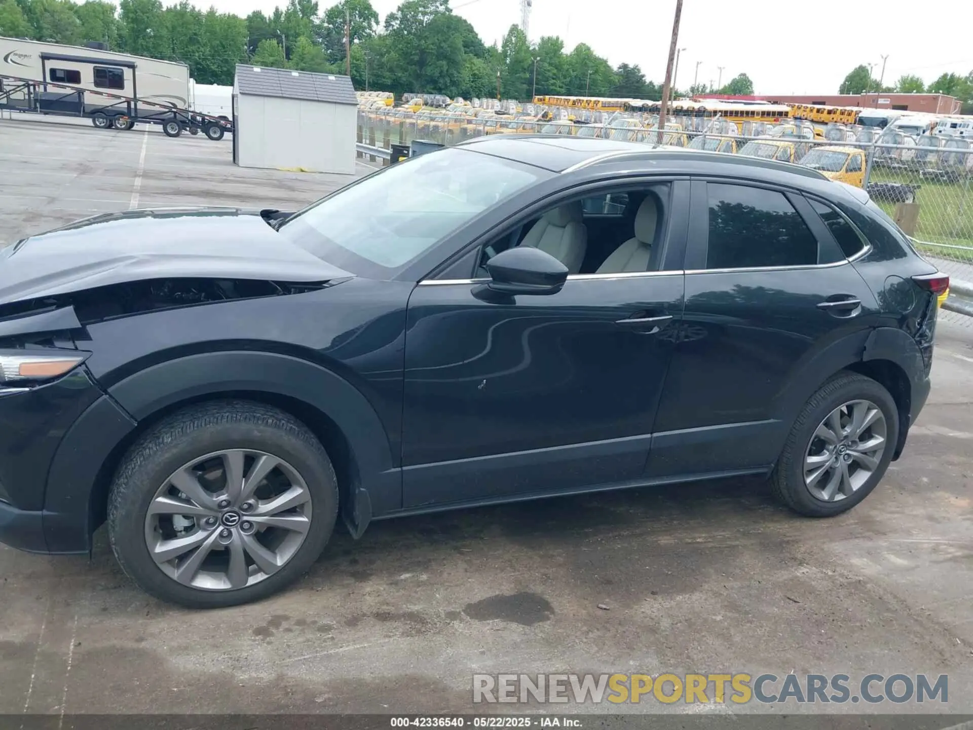 14 Photograph of a damaged car 3MVDMBCM3RM663118 MAZDA CX-30 2024
