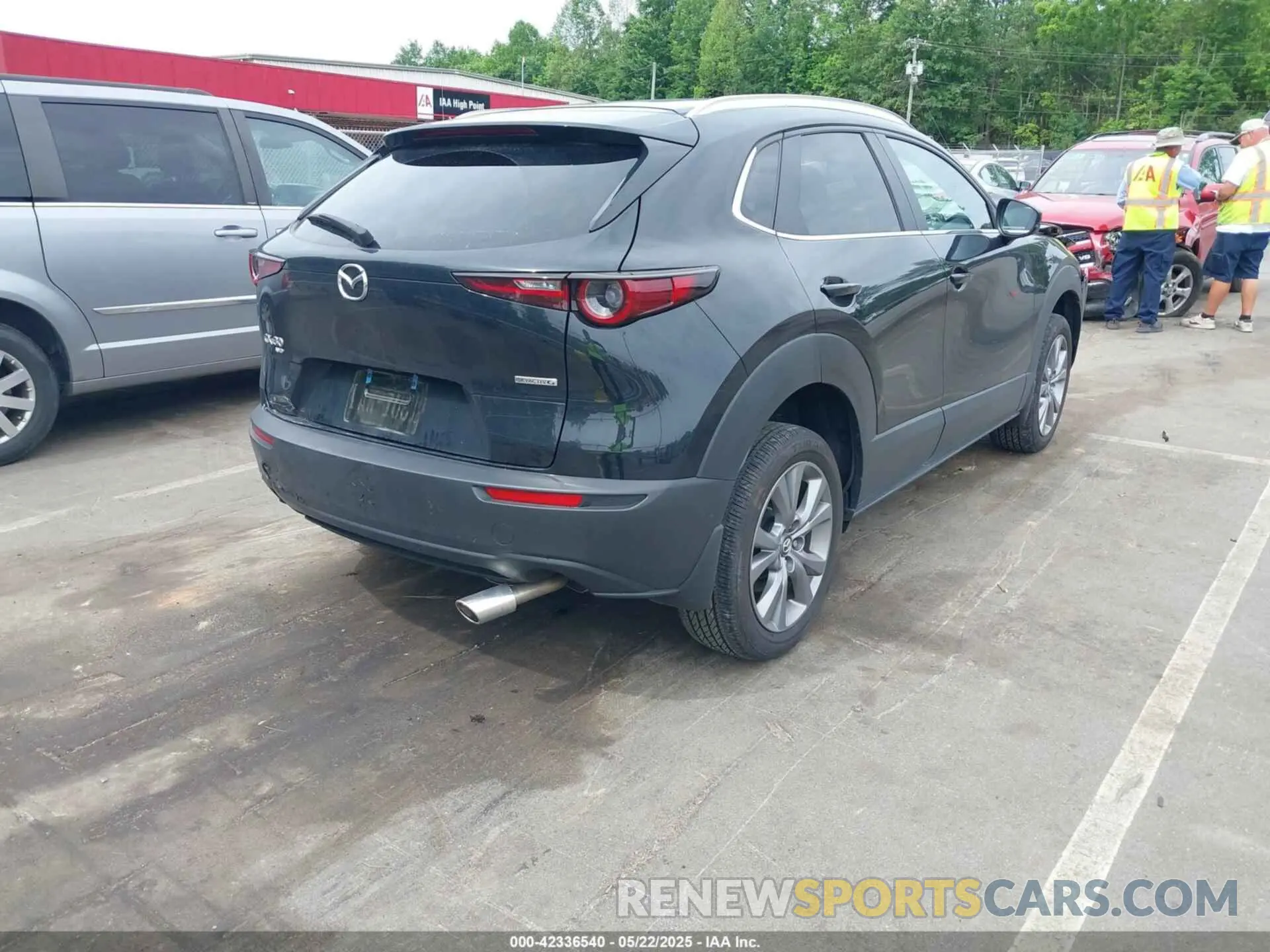 4 Photograph of a damaged car 3MVDMBCM3RM663118 MAZDA CX-30 2024