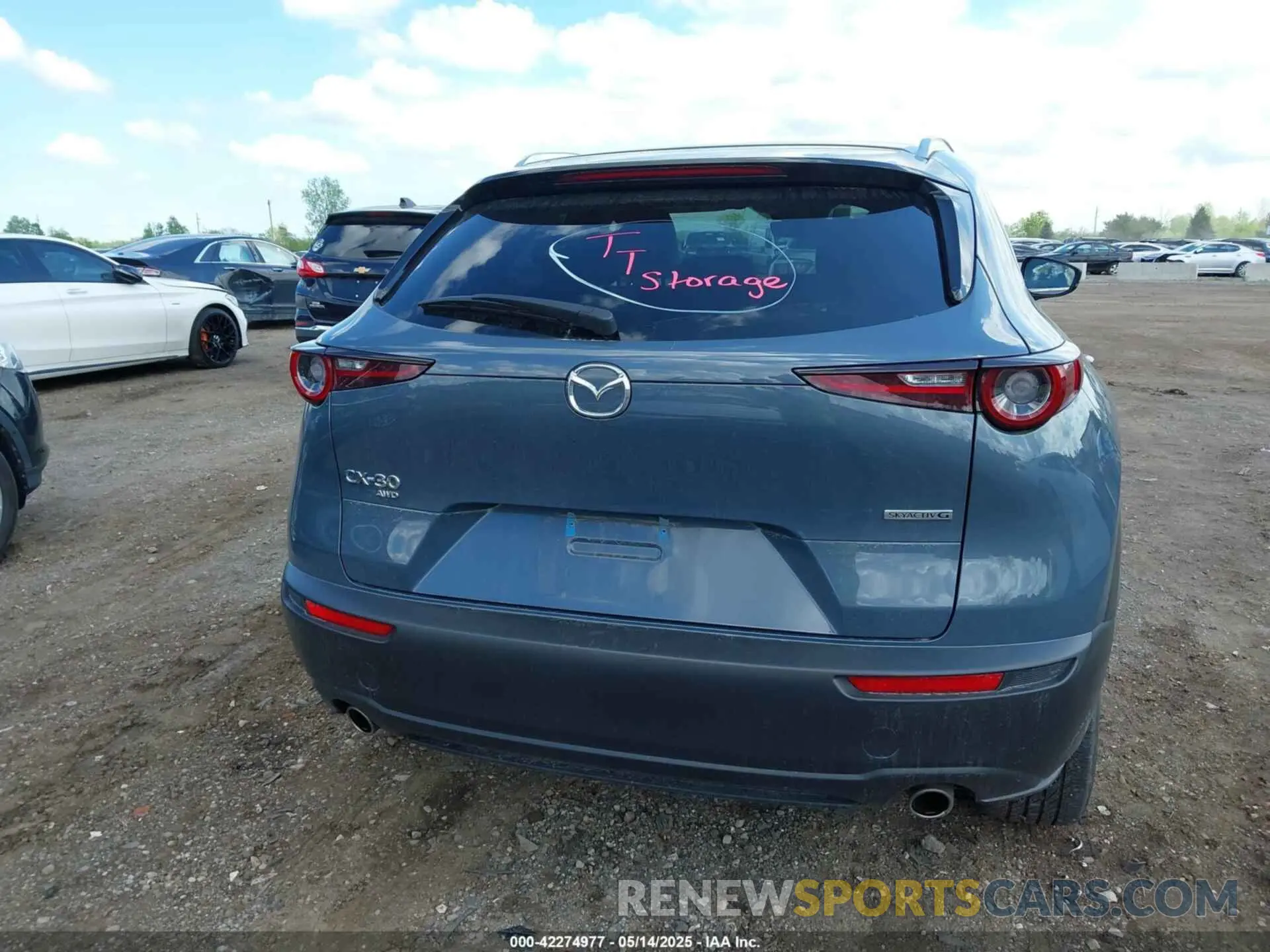 16 Photograph of a damaged car 3MVDMBCM3RM664365 MAZDA CX-30 2024