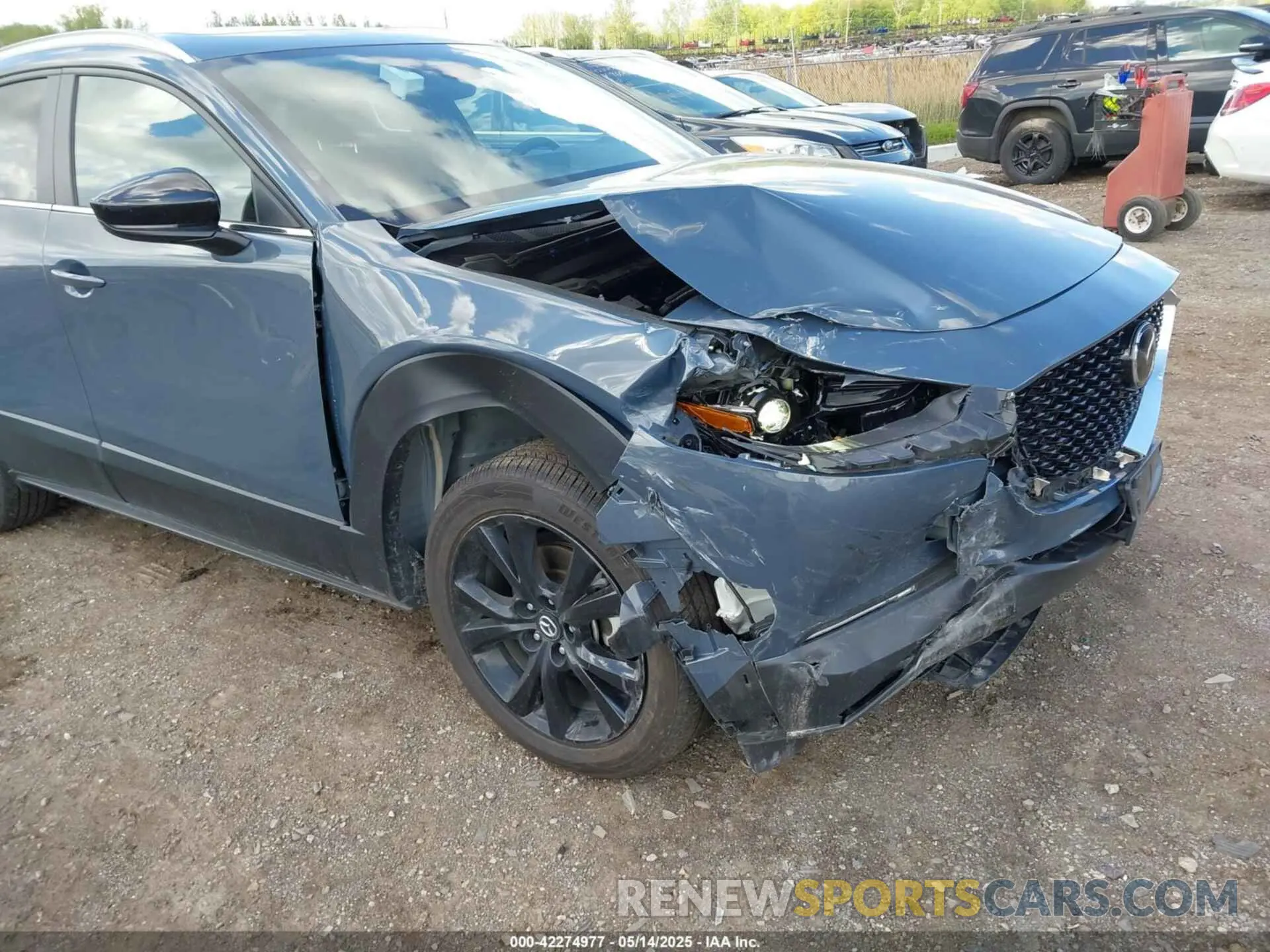 6 Photograph of a damaged car 3MVDMBCM3RM664365 MAZDA CX-30 2024