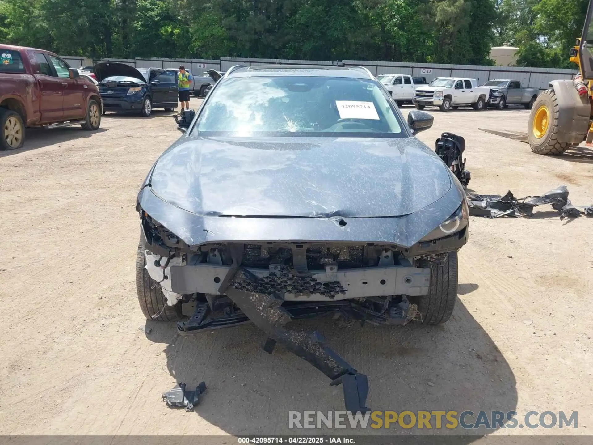 13 Photograph of a damaged car 3MVDMBCM3RM683241 MAZDA CX-30 2024
