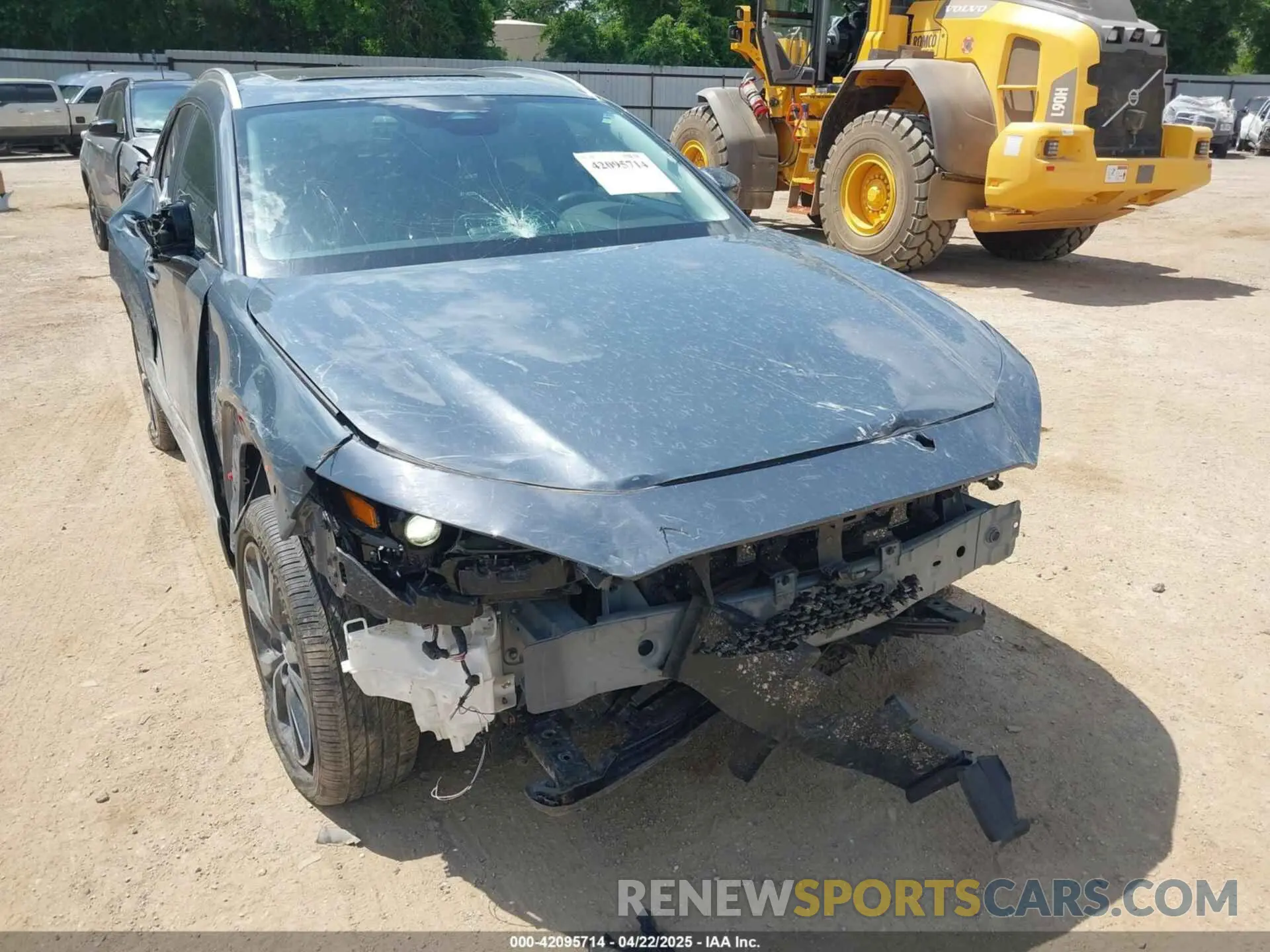 18 Photograph of a damaged car 3MVDMBCM3RM683241 MAZDA CX-30 2024