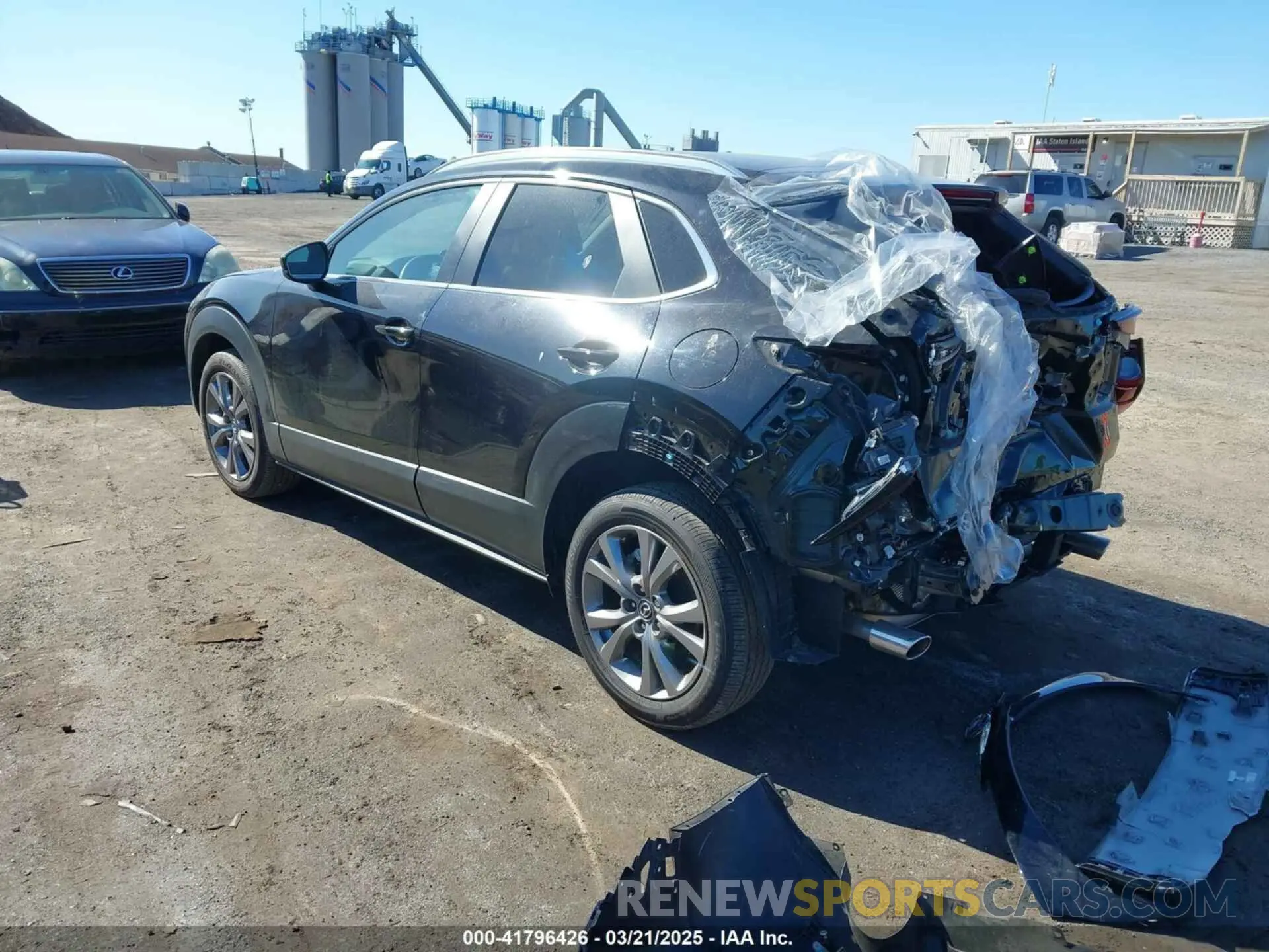 3 Photograph of a damaged car 3MVDMBCM4RM607530 MAZDA CX-30 2024