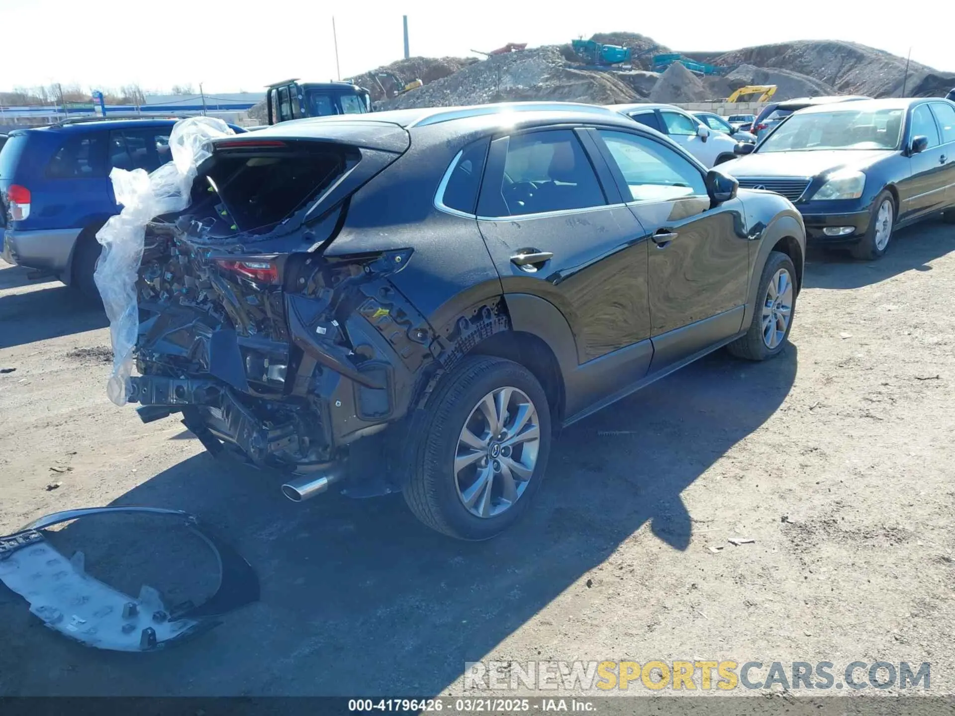 4 Photograph of a damaged car 3MVDMBCM4RM607530 MAZDA CX-30 2024