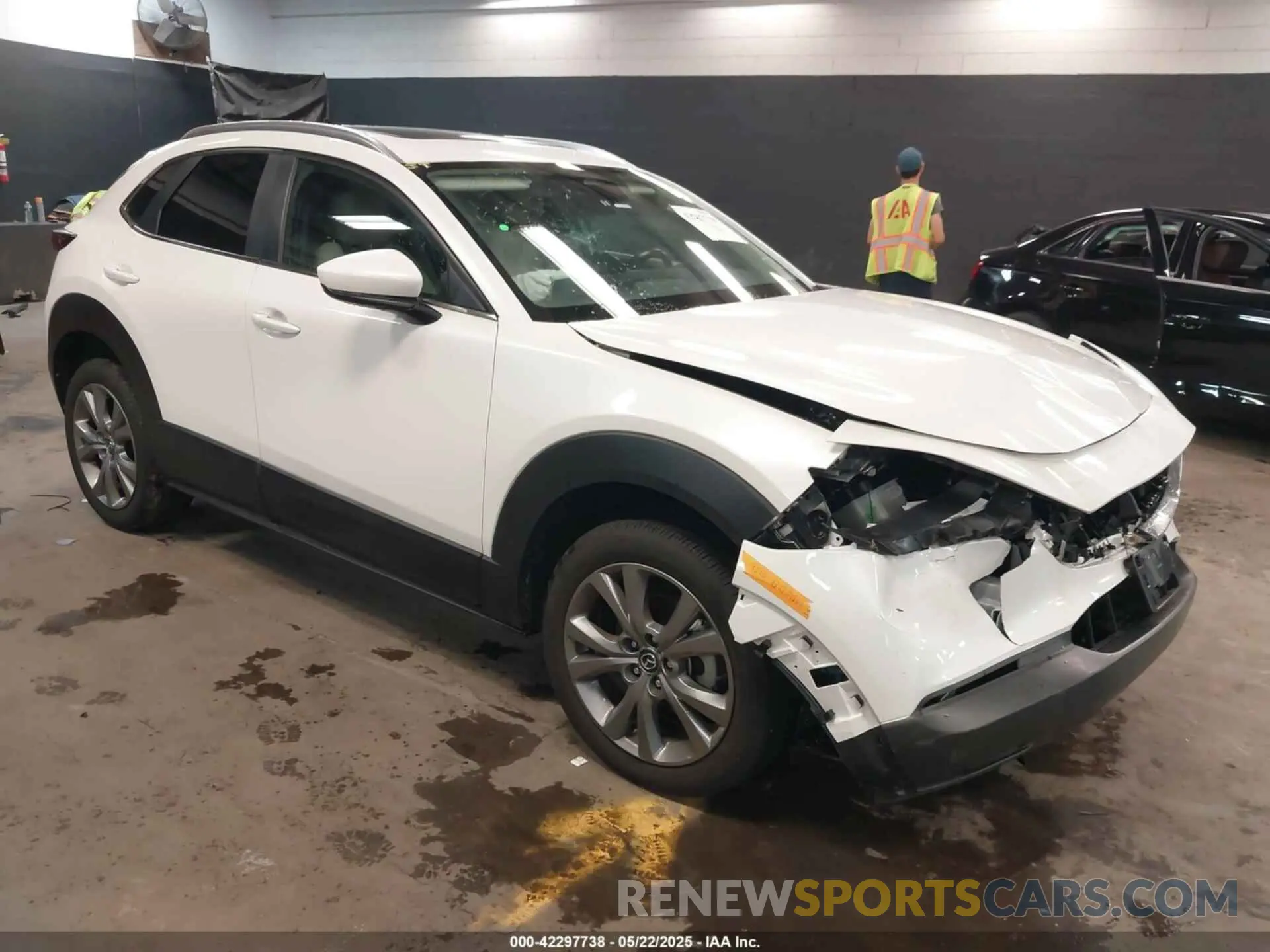 1 Photograph of a damaged car 3MVDMBCM4RM657165 MAZDA CX-30 2024