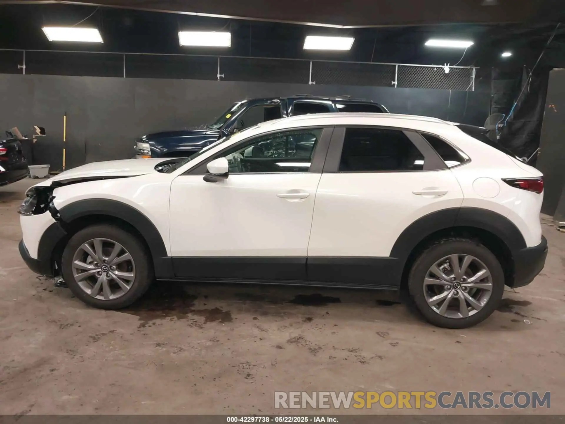 15 Photograph of a damaged car 3MVDMBCM4RM657165 MAZDA CX-30 2024