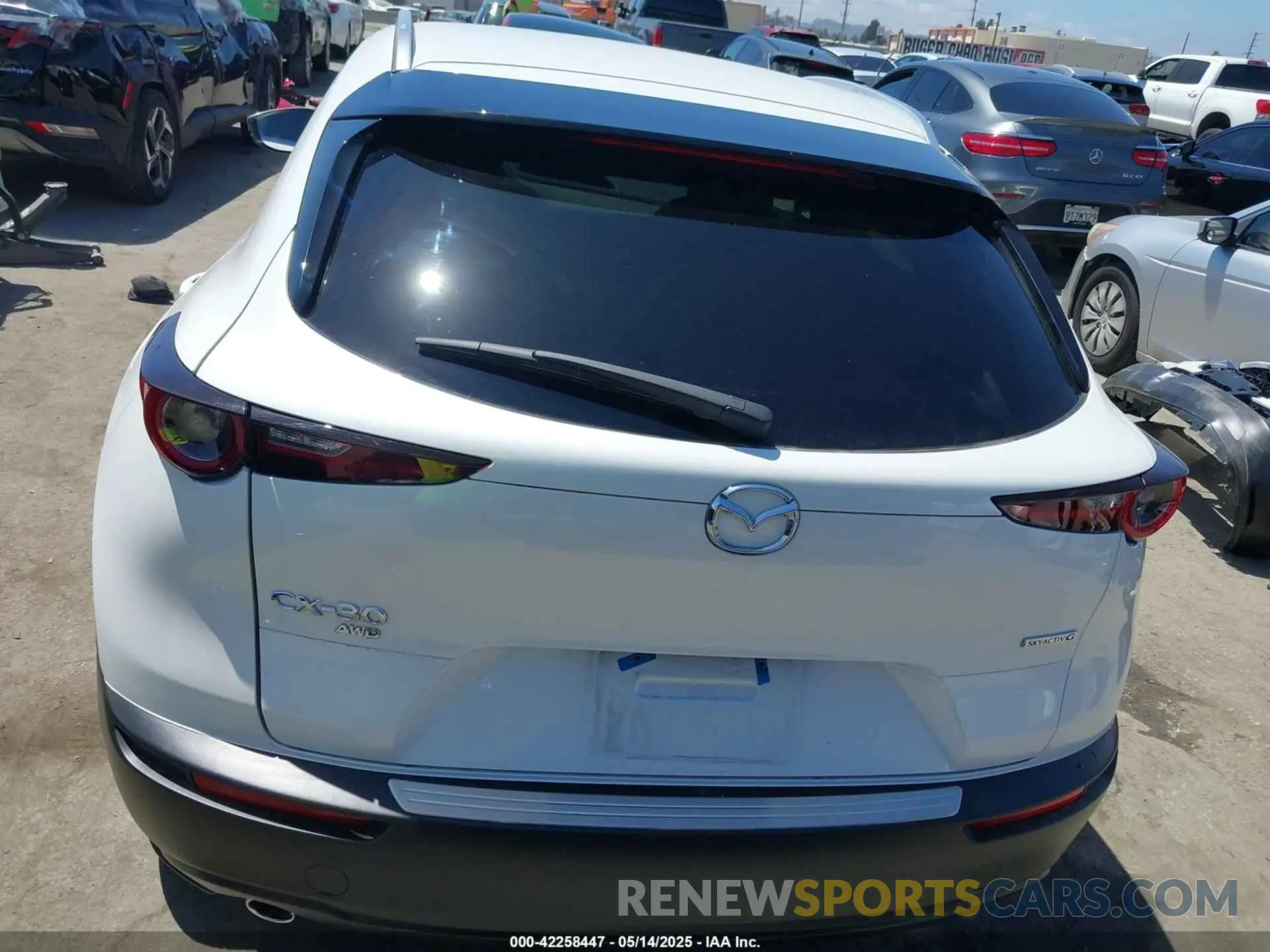 17 Photograph of a damaged car 3MVDMBCM4RM714884 MAZDA CX-30 2024