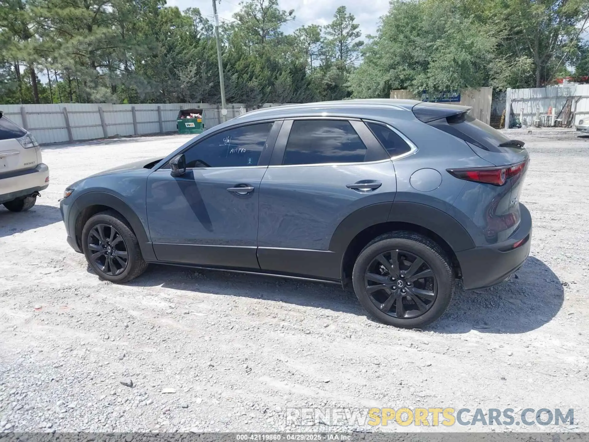 14 Photograph of a damaged car 3MVDMBCM5RM648894 MAZDA CX-30 2024