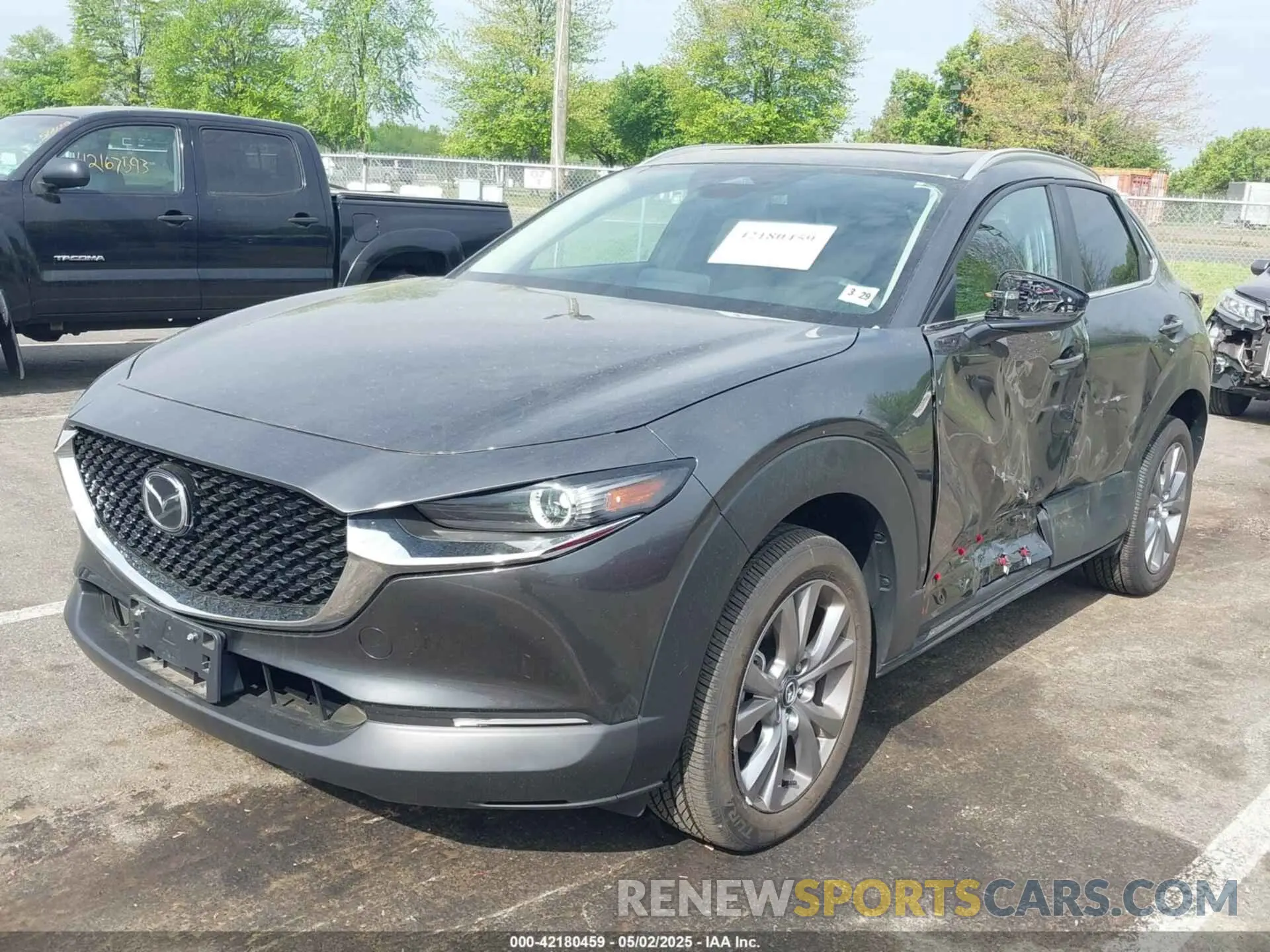 2 Photograph of a damaged car 3MVDMBCM5RM665341 MAZDA CX-30 2024