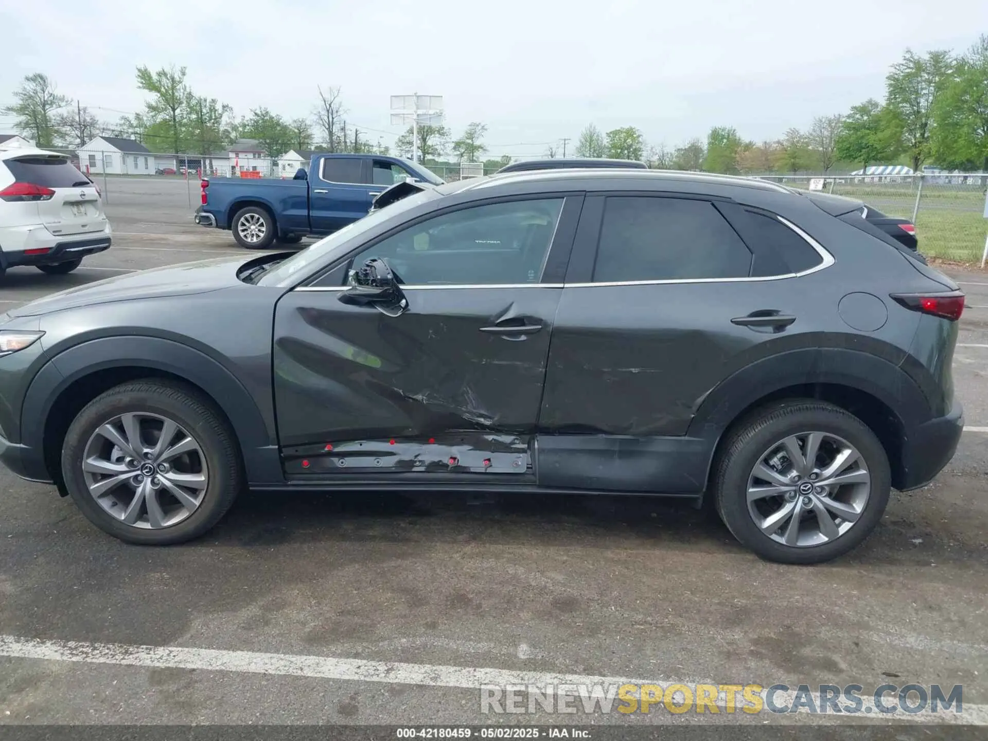 6 Photograph of a damaged car 3MVDMBCM5RM665341 MAZDA CX-30 2024