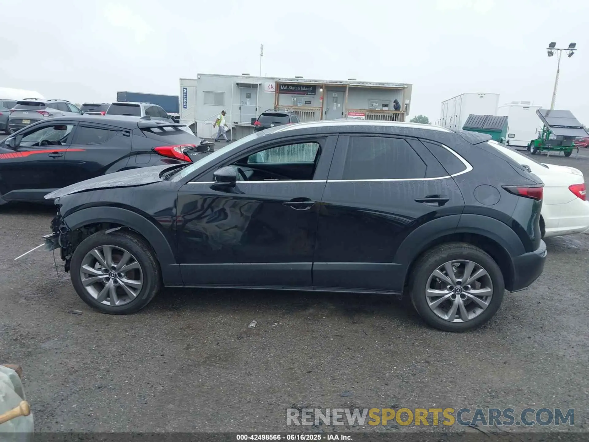 14 Photograph of a damaged car 3MVDMBCM6RM604225 MAZDA CX-30 2024