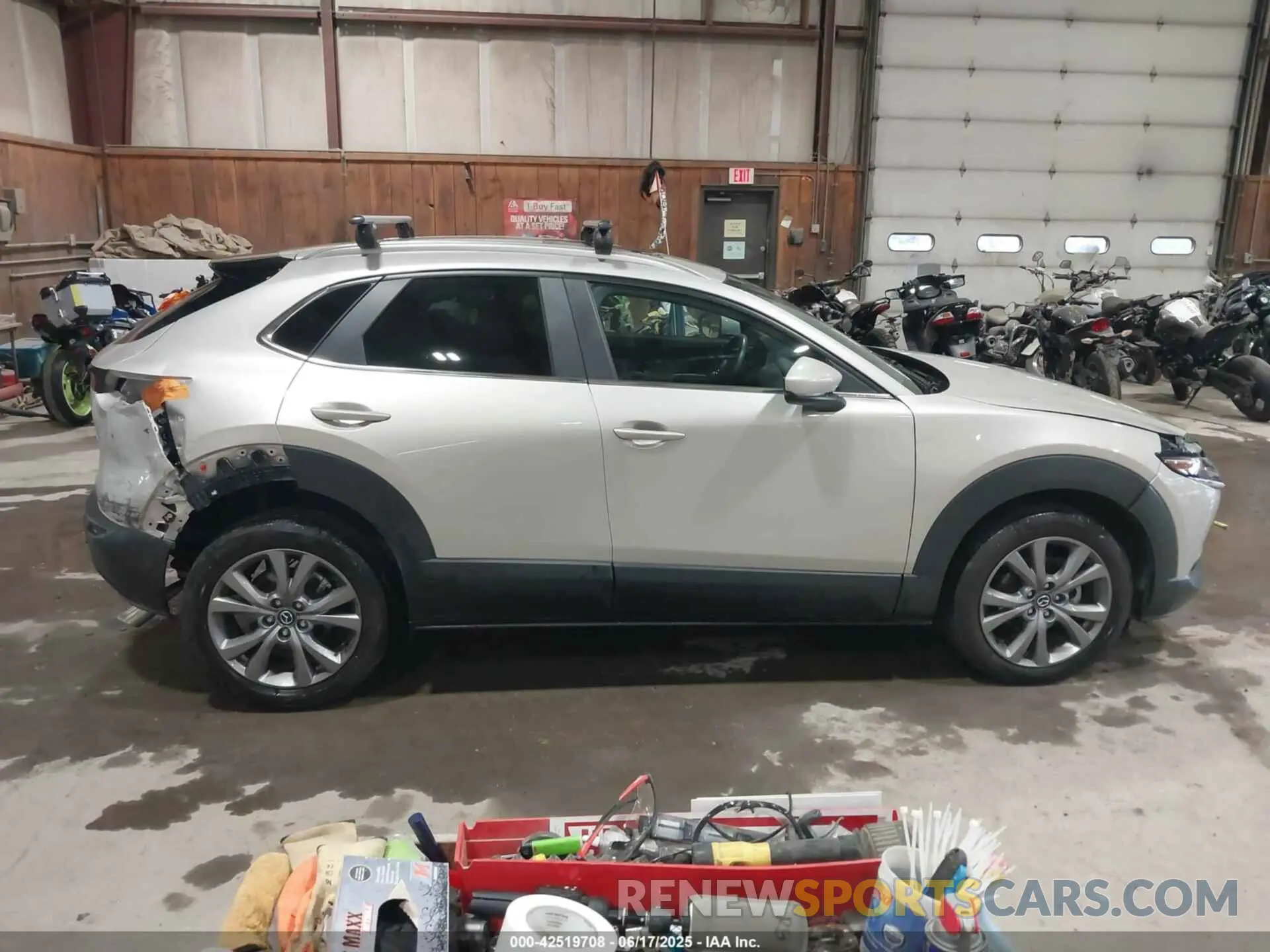 14 Photograph of a damaged car 3MVDMBCM6RM609392 MAZDA CX-30 2024