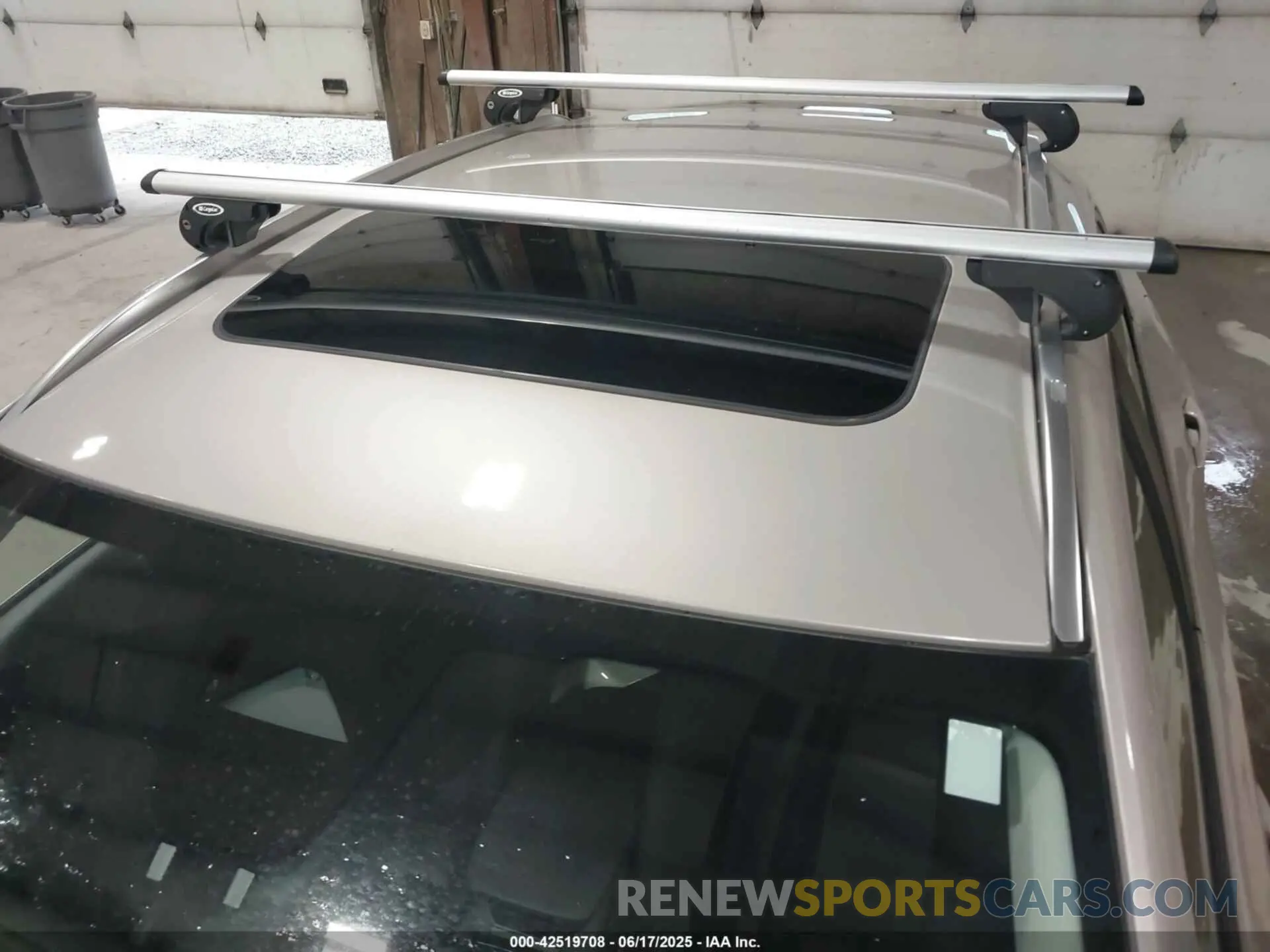 18 Photograph of a damaged car 3MVDMBCM6RM609392 MAZDA CX-30 2024