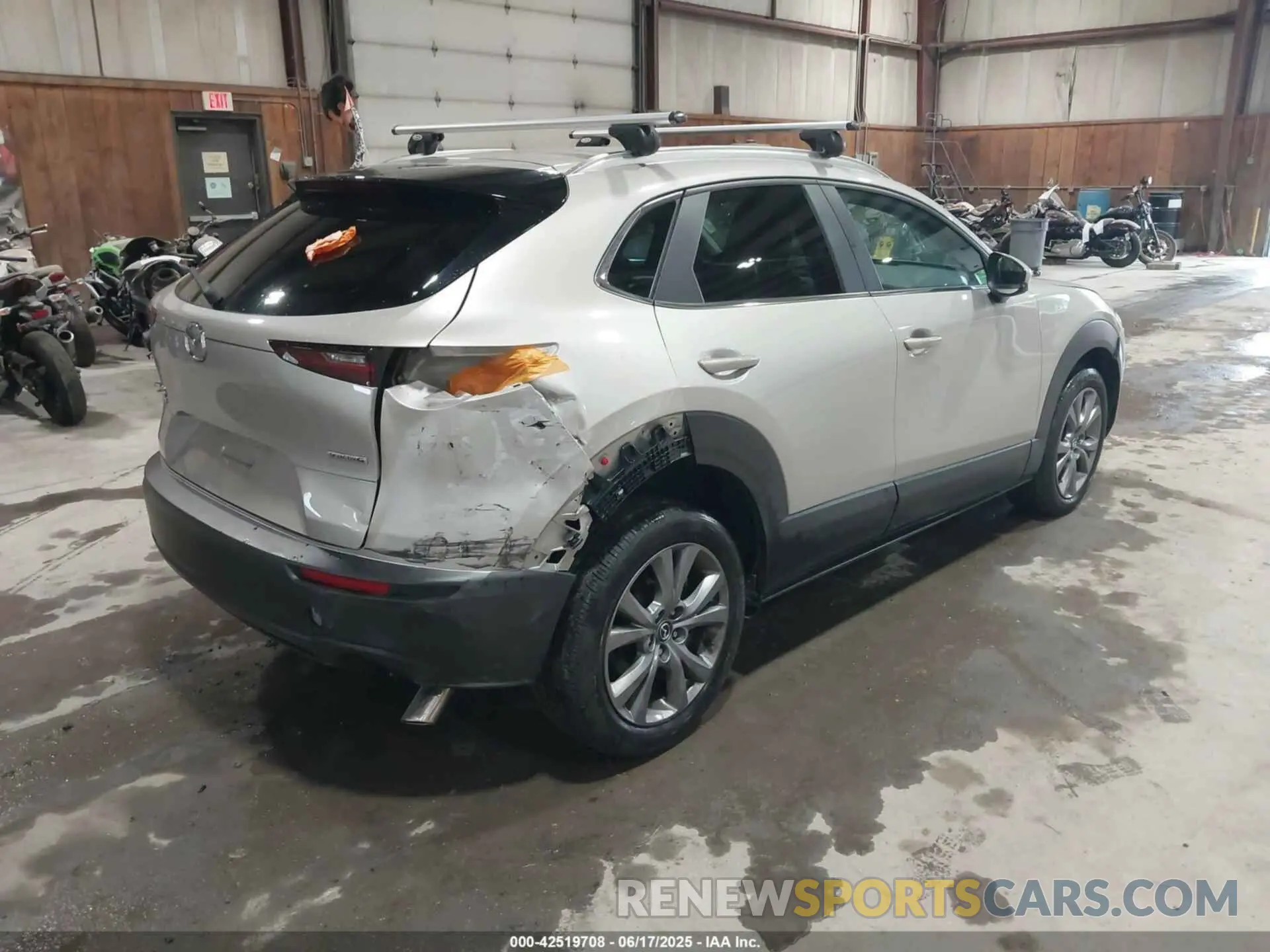 4 Photograph of a damaged car 3MVDMBCM6RM609392 MAZDA CX-30 2024
