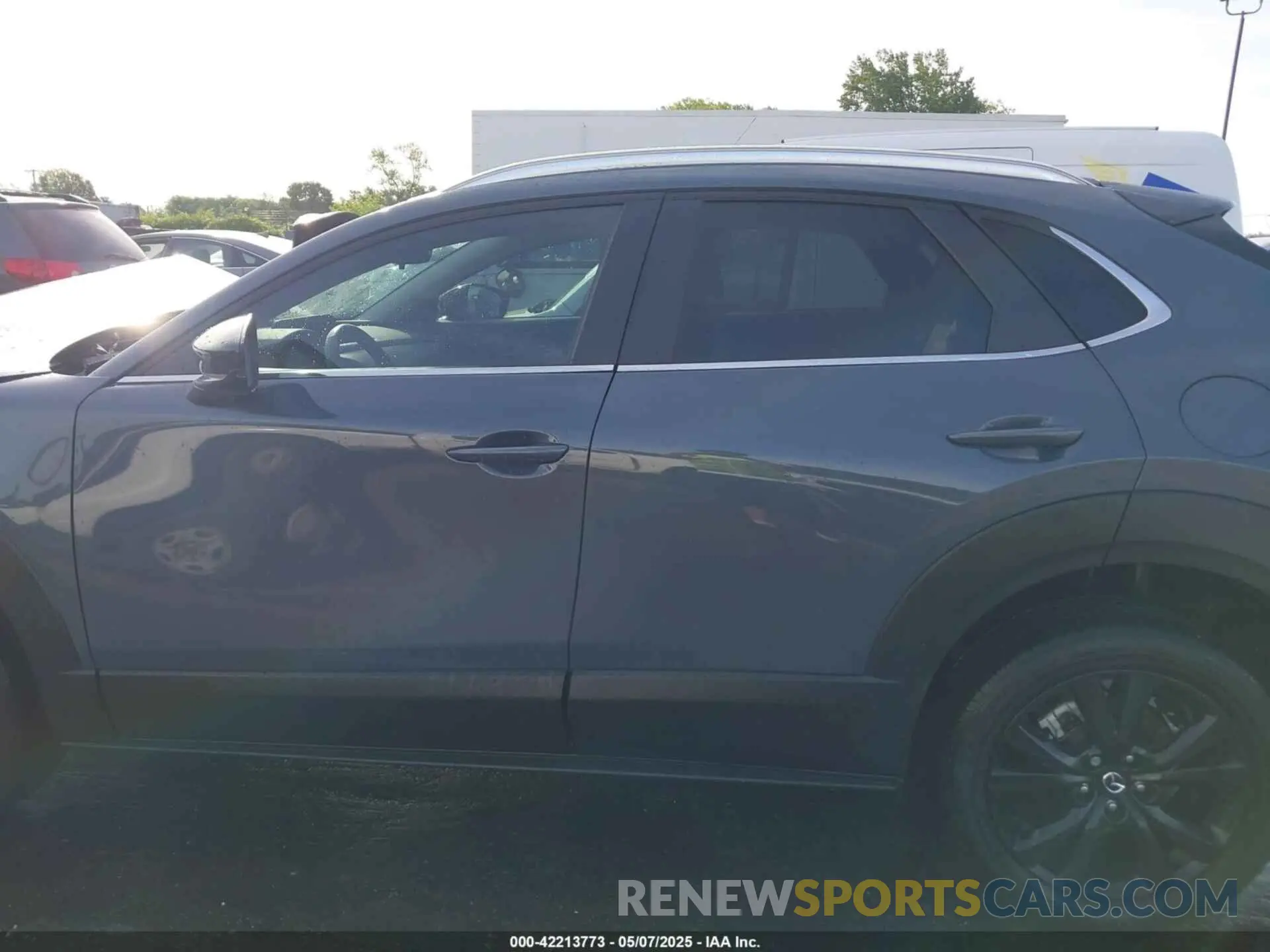 14 Photograph of a damaged car 3MVDMBCM6RM673142 MAZDA CX-30 2024