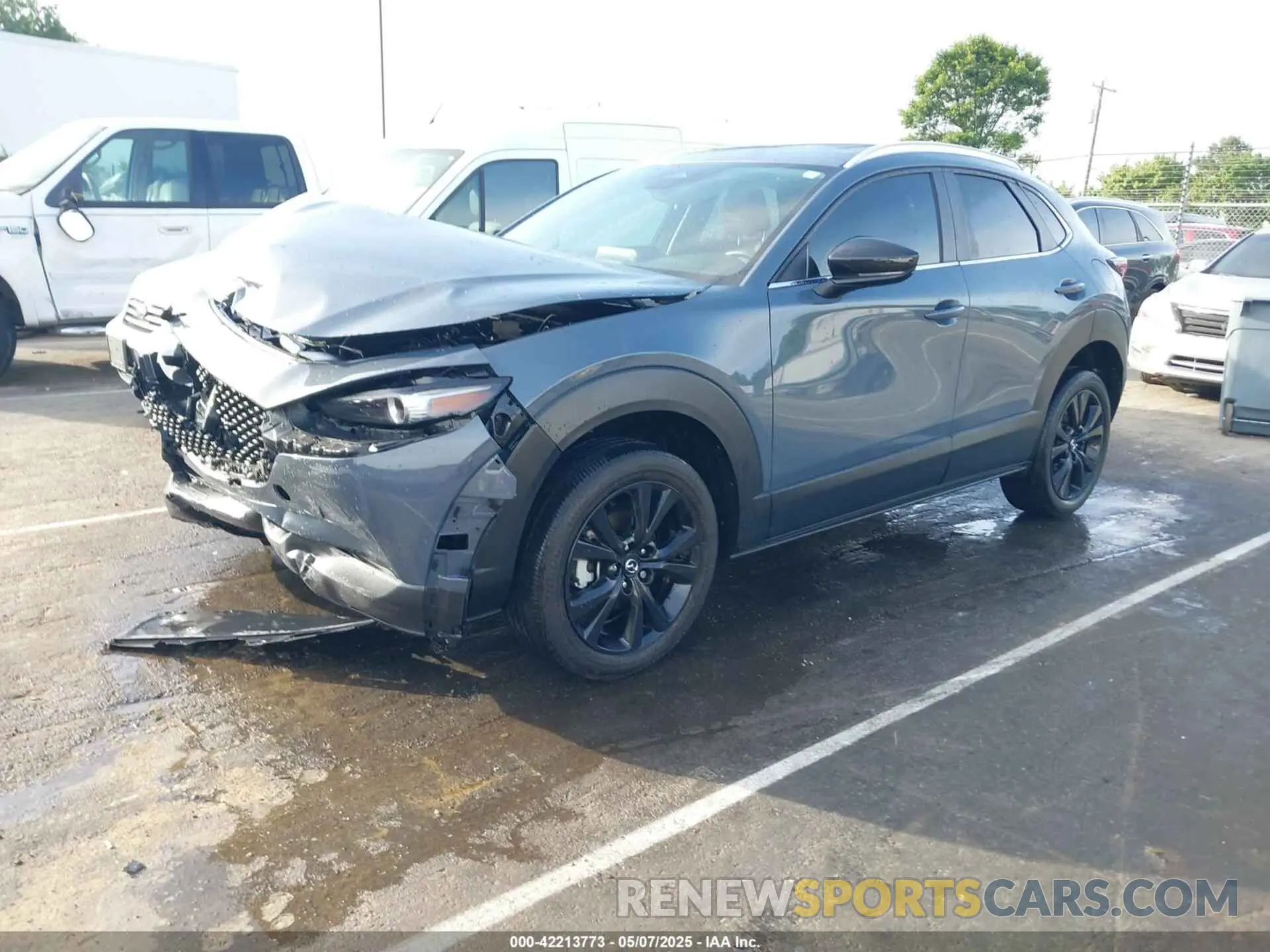2 Photograph of a damaged car 3MVDMBCM6RM673142 MAZDA CX-30 2024