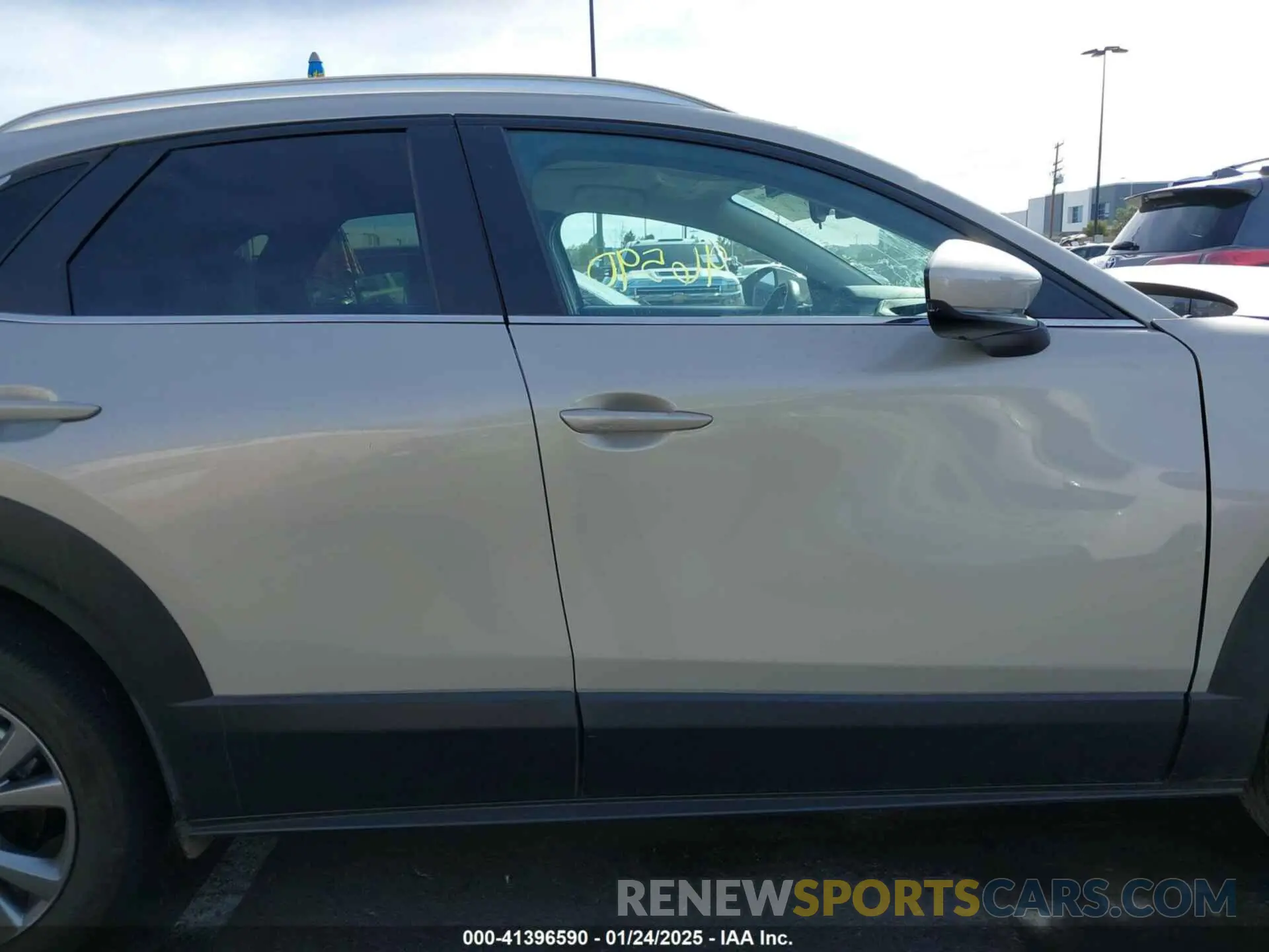 14 Photograph of a damaged car 3MVDMBCM7RM638304 MAZDA CX-30 2024