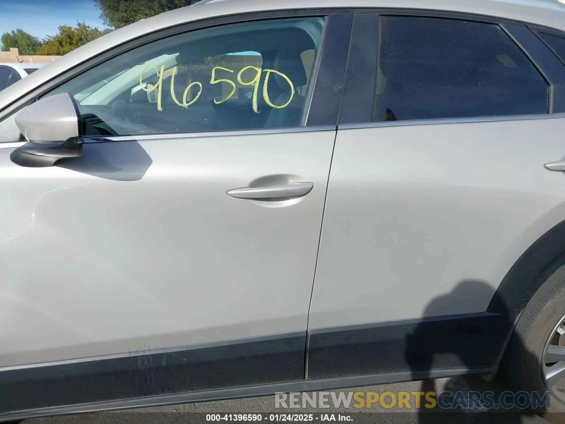 15 Photograph of a damaged car 3MVDMBCM7RM638304 MAZDA CX-30 2024