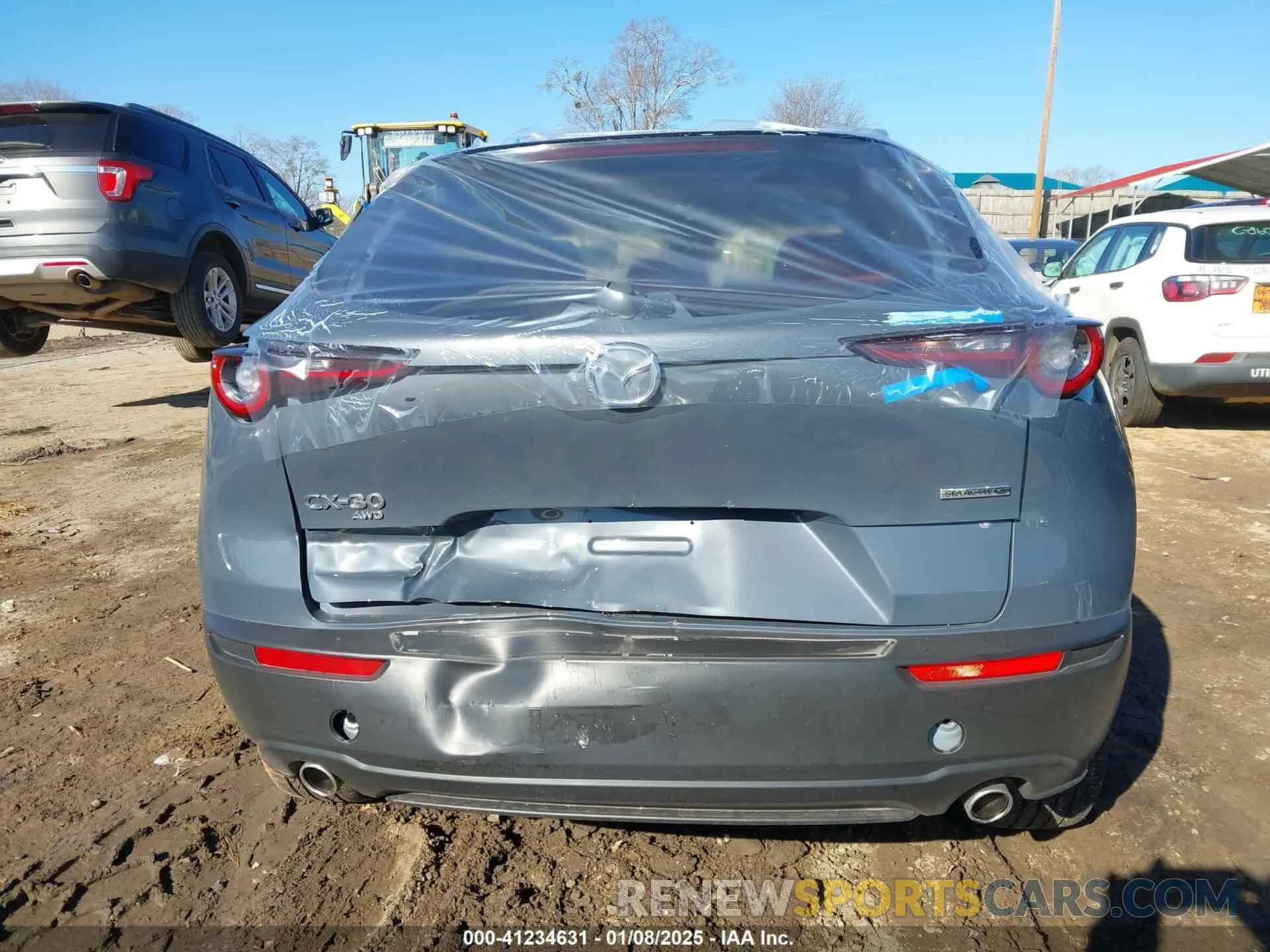 17 Photograph of a damaged car 3MVDMBCM7RM647083 MAZDA CX-30 2024