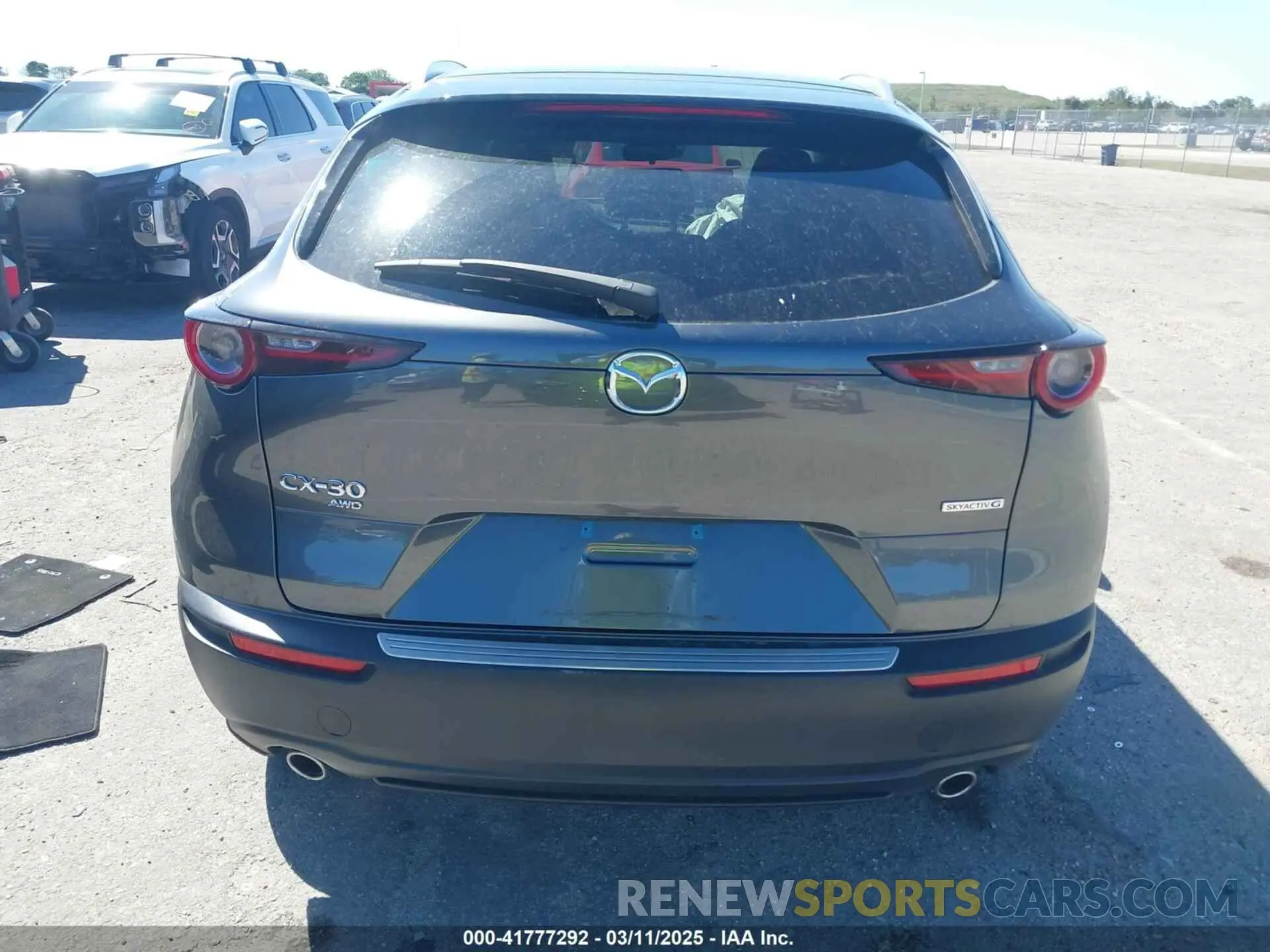 16 Photograph of a damaged car 3MVDMBCM7RM680214 MAZDA CX-30 2024