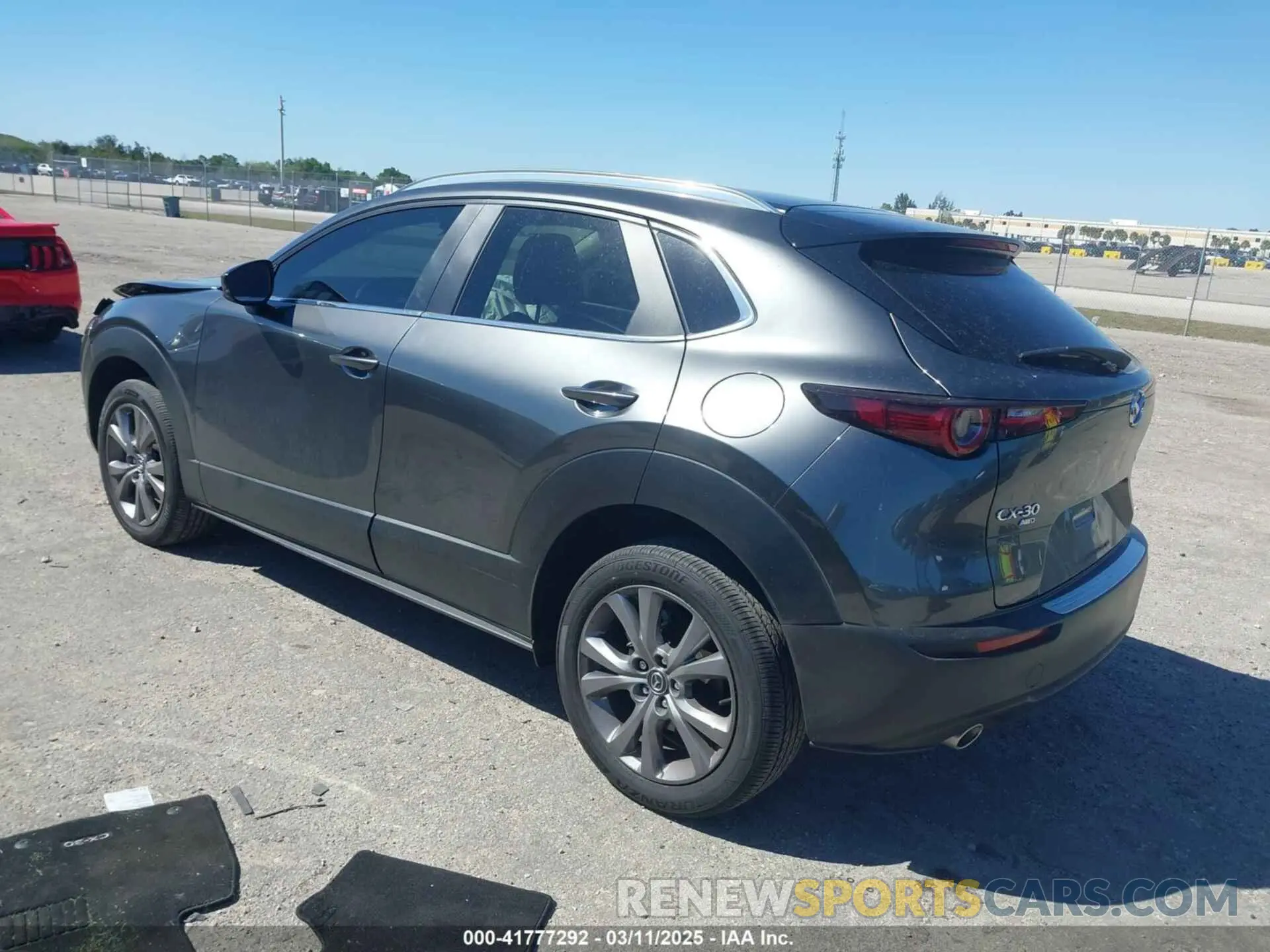 3 Photograph of a damaged car 3MVDMBCM7RM680214 MAZDA CX-30 2024