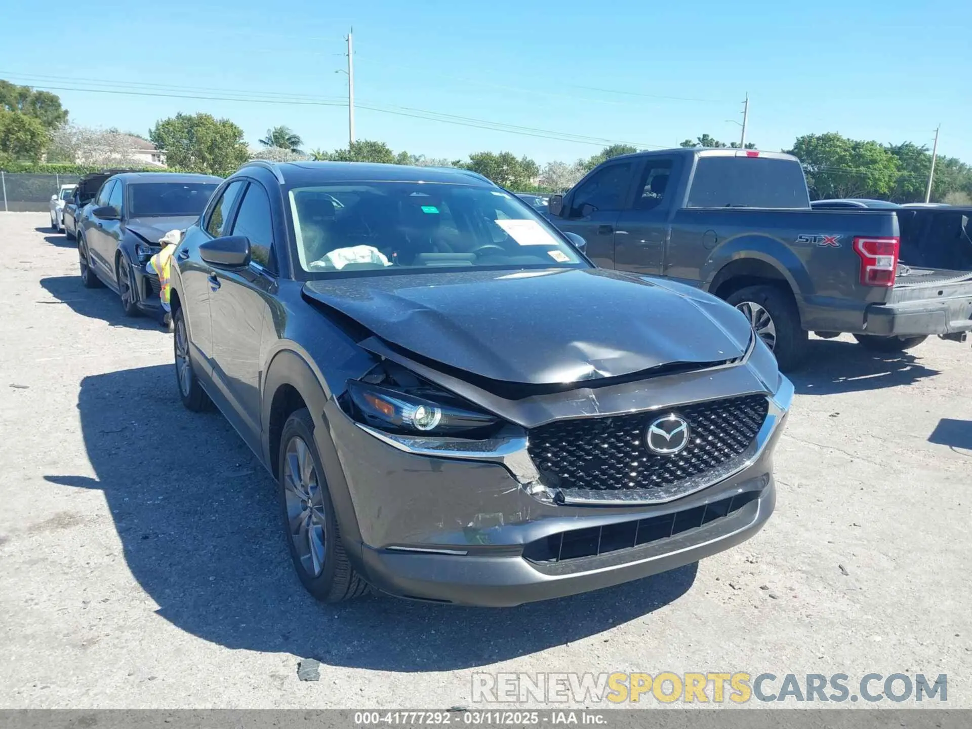 6 Photograph of a damaged car 3MVDMBCM7RM680214 MAZDA CX-30 2024