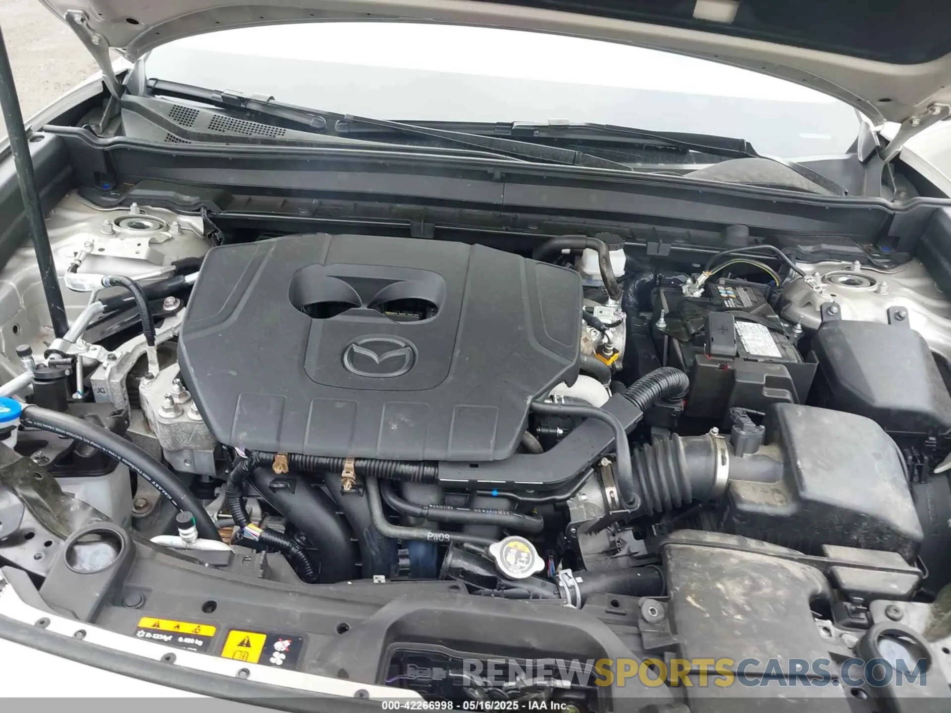 10 Photograph of a damaged car 3MVDMBCM7RM702714 MAZDA CX-30 2024