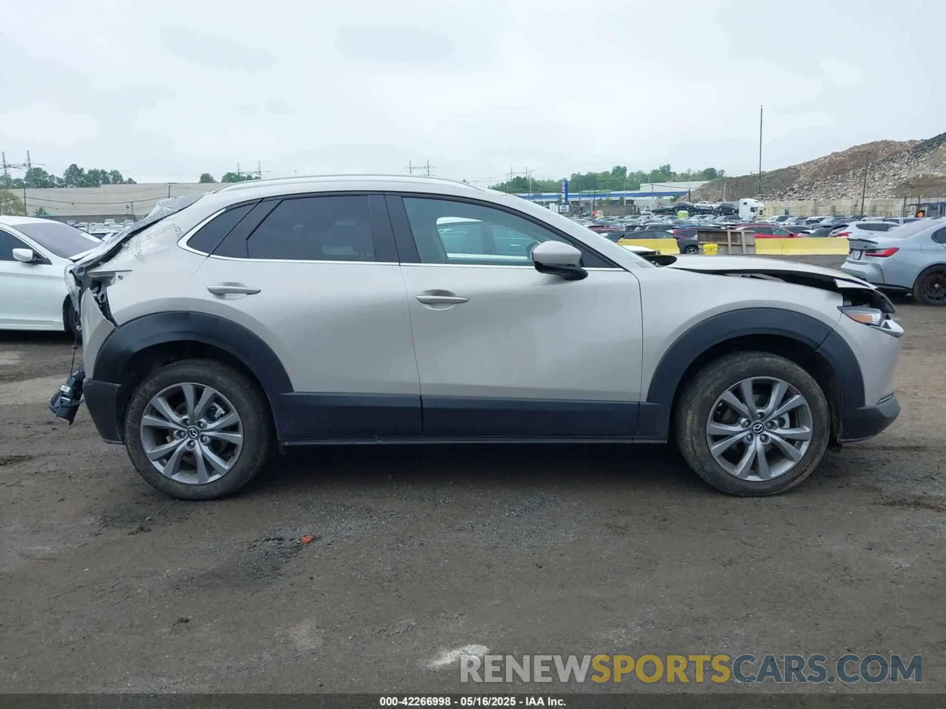13 Photograph of a damaged car 3MVDMBCM7RM702714 MAZDA CX-30 2024