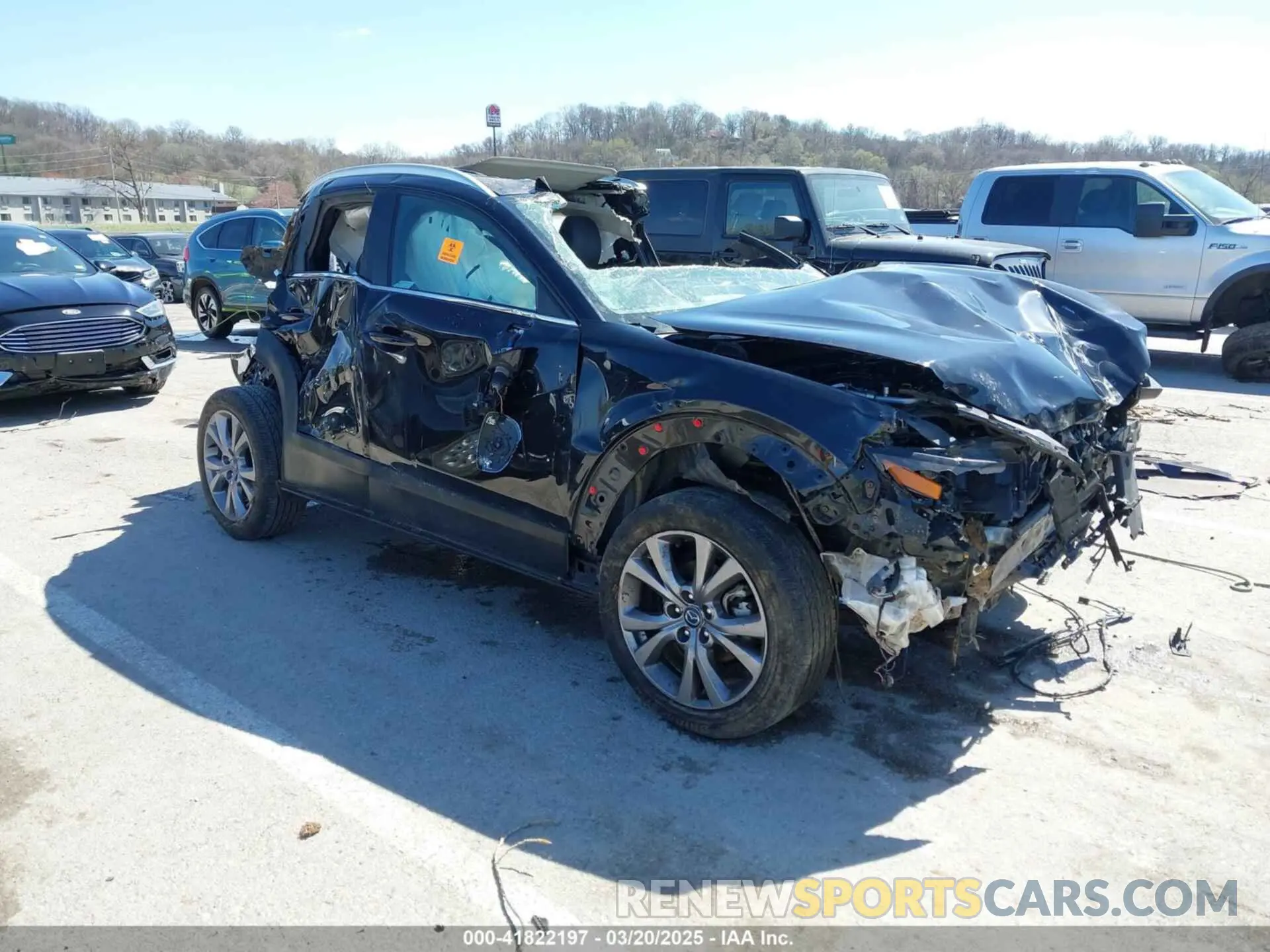 1 Photograph of a damaged car 3MVDMBCM8RM622175 MAZDA CX-30 2024