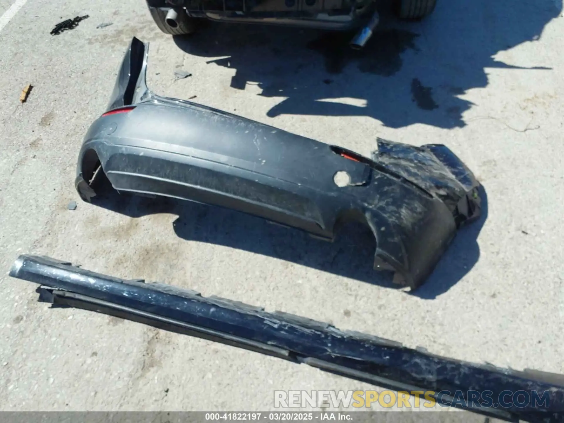 12 Photograph of a damaged car 3MVDMBCM8RM622175 MAZDA CX-30 2024