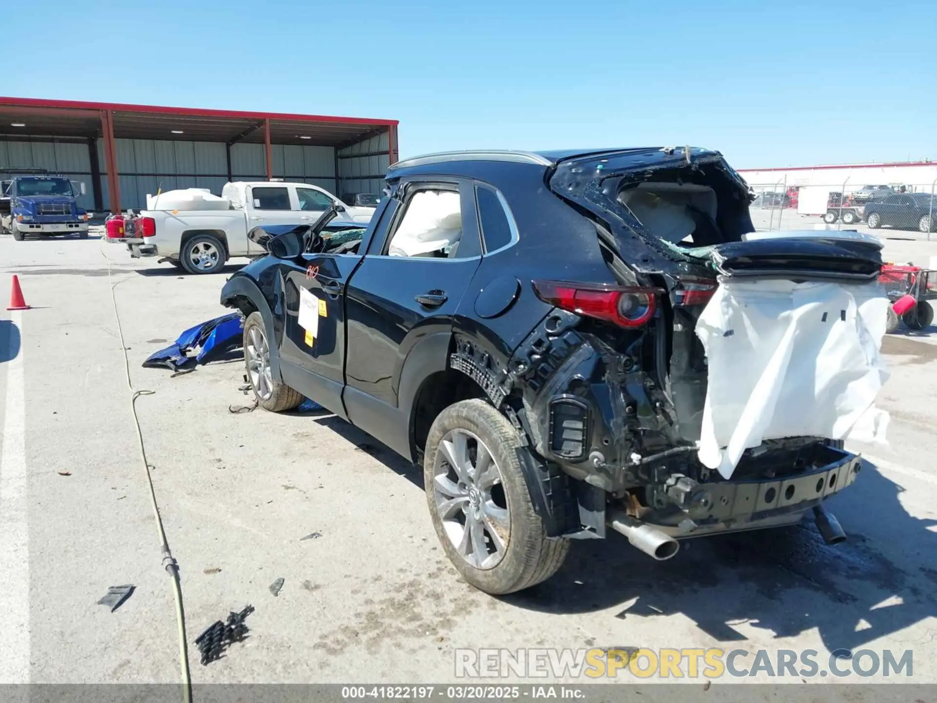 3 Photograph of a damaged car 3MVDMBCM8RM622175 MAZDA CX-30 2024