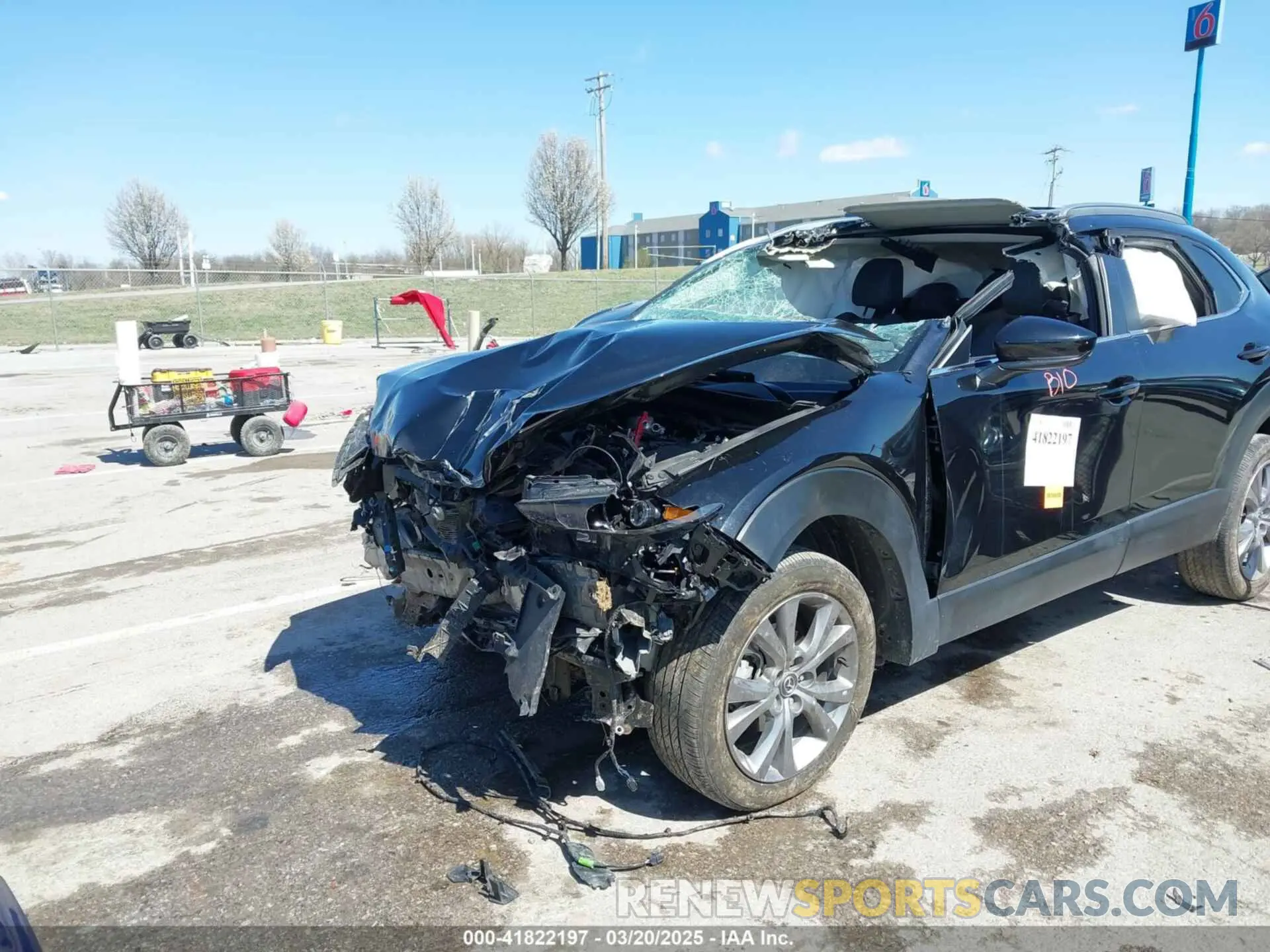6 Photograph of a damaged car 3MVDMBCM8RM622175 MAZDA CX-30 2024