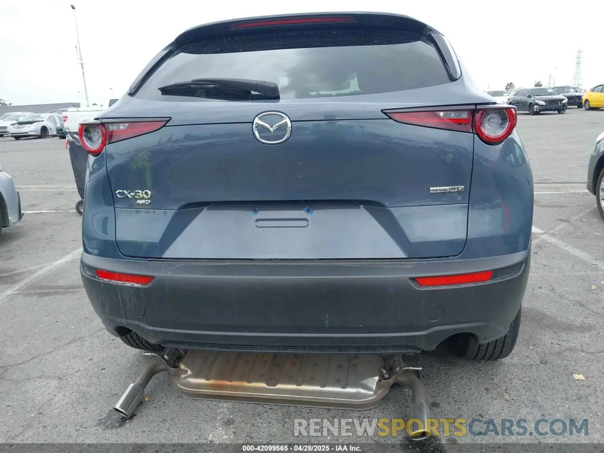 16 Photograph of a damaged car 3MVDMBCM9RM635307 MAZDA CX-30 2024