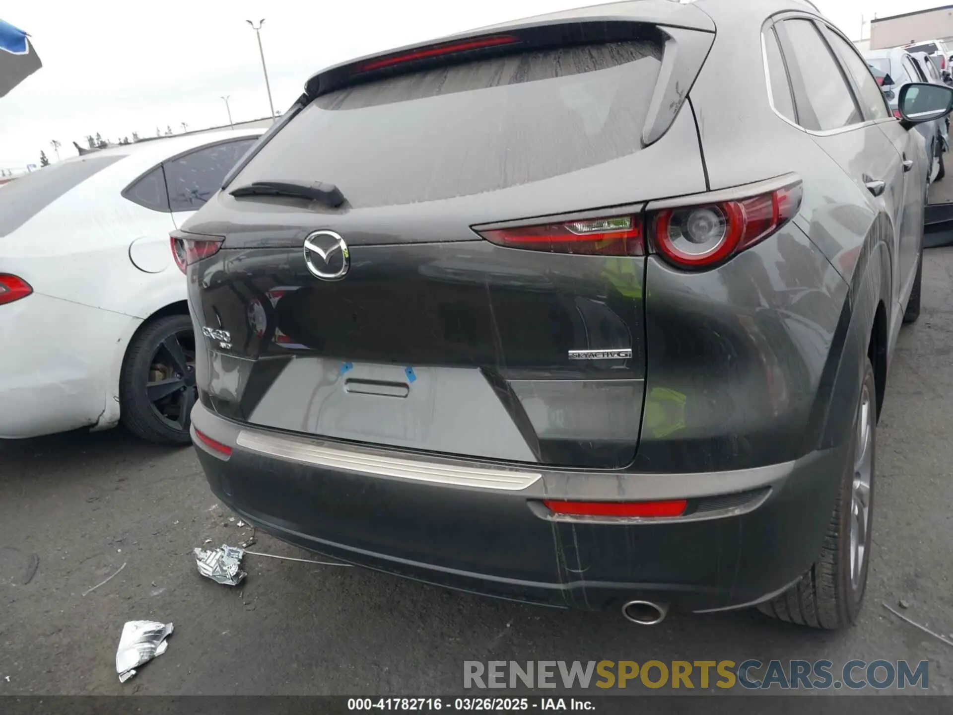 16 Photograph of a damaged car 3MVDMBCM9RM636876 MAZDA CX-30 2024
