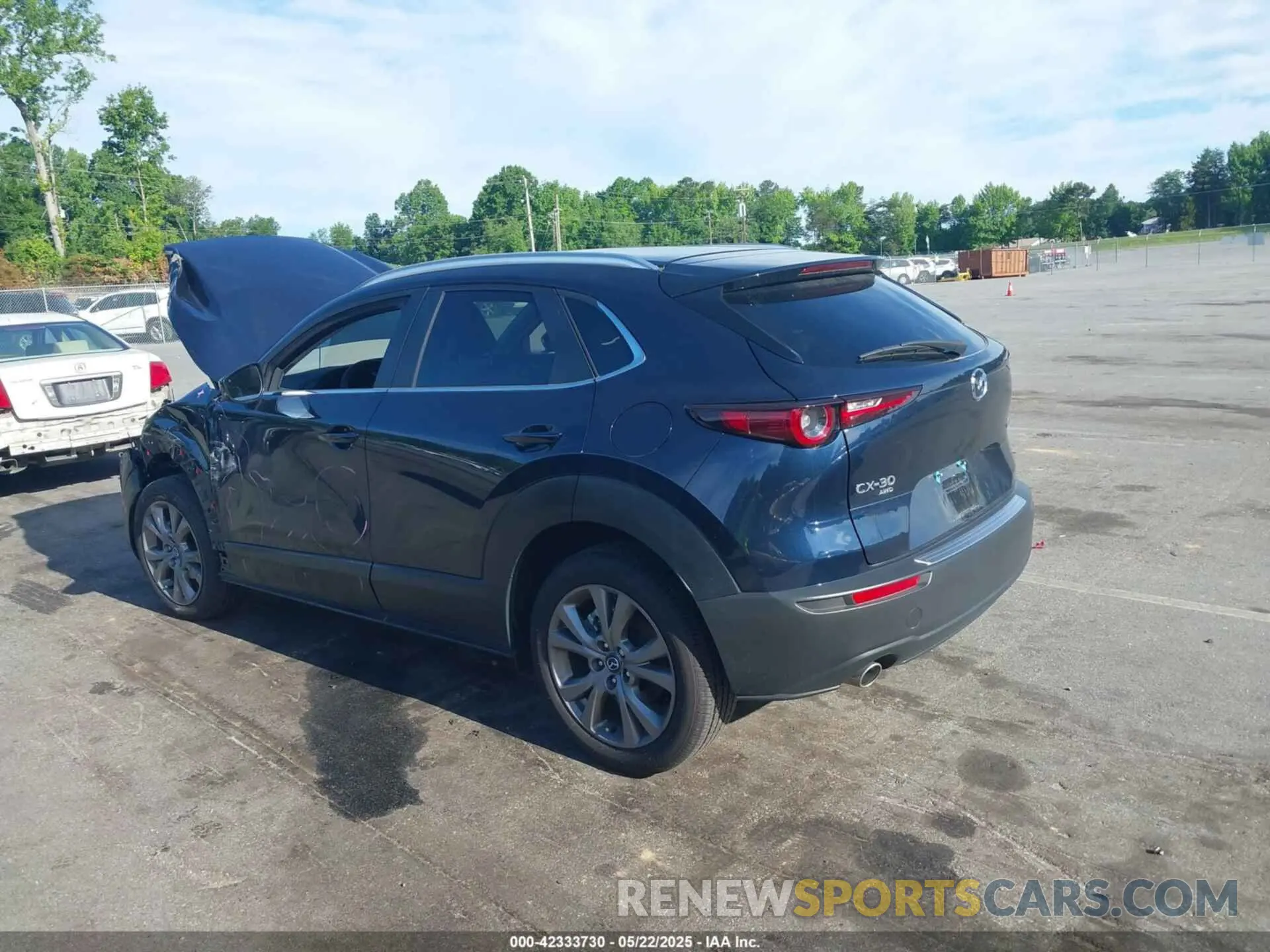 3 Photograph of a damaged car 3MVDMBCM9RM704321 MAZDA CX-30 2024