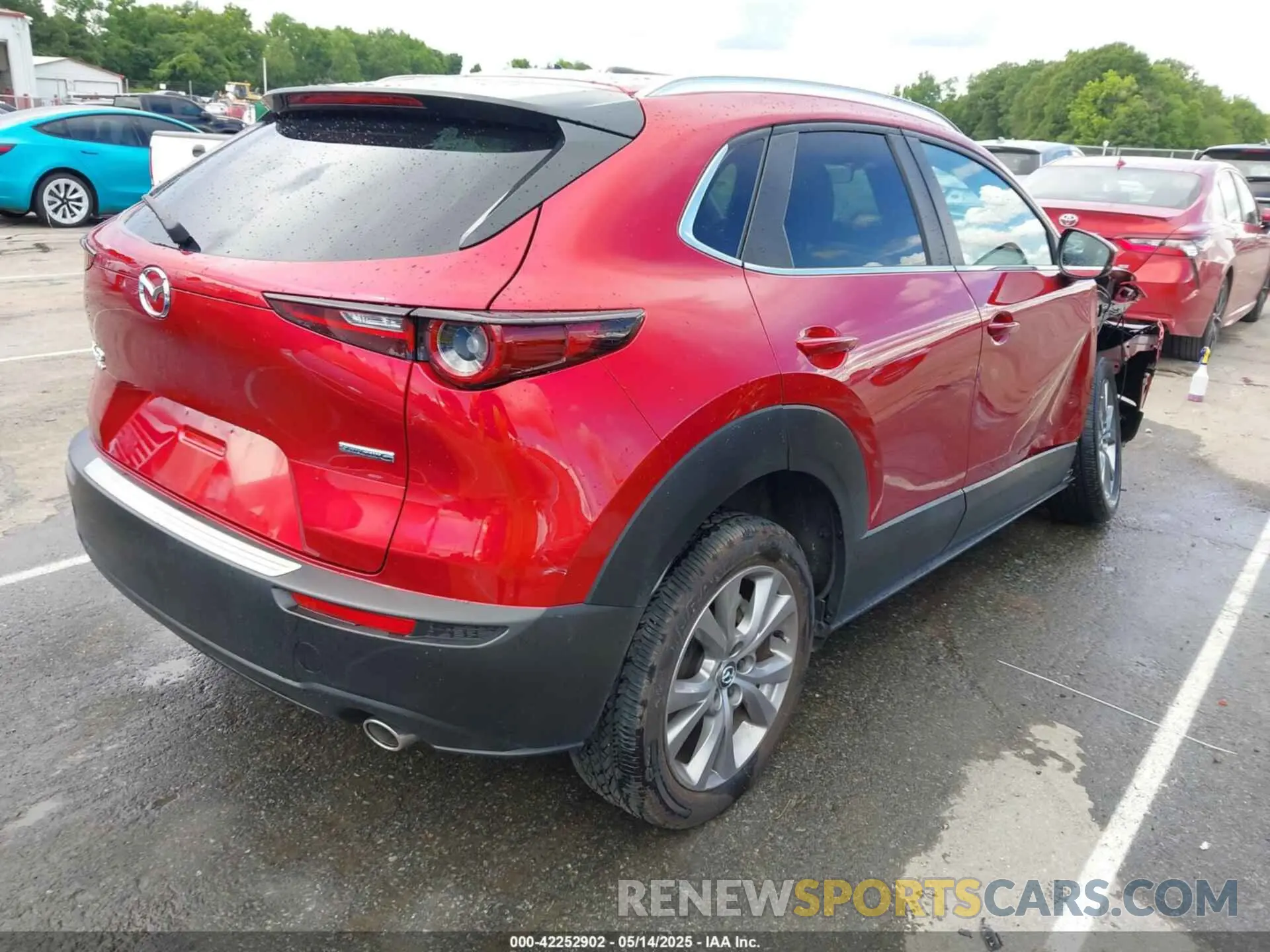 4 Photograph of a damaged car 3MVDMBCMXRM604583 MAZDA CX-30 2024