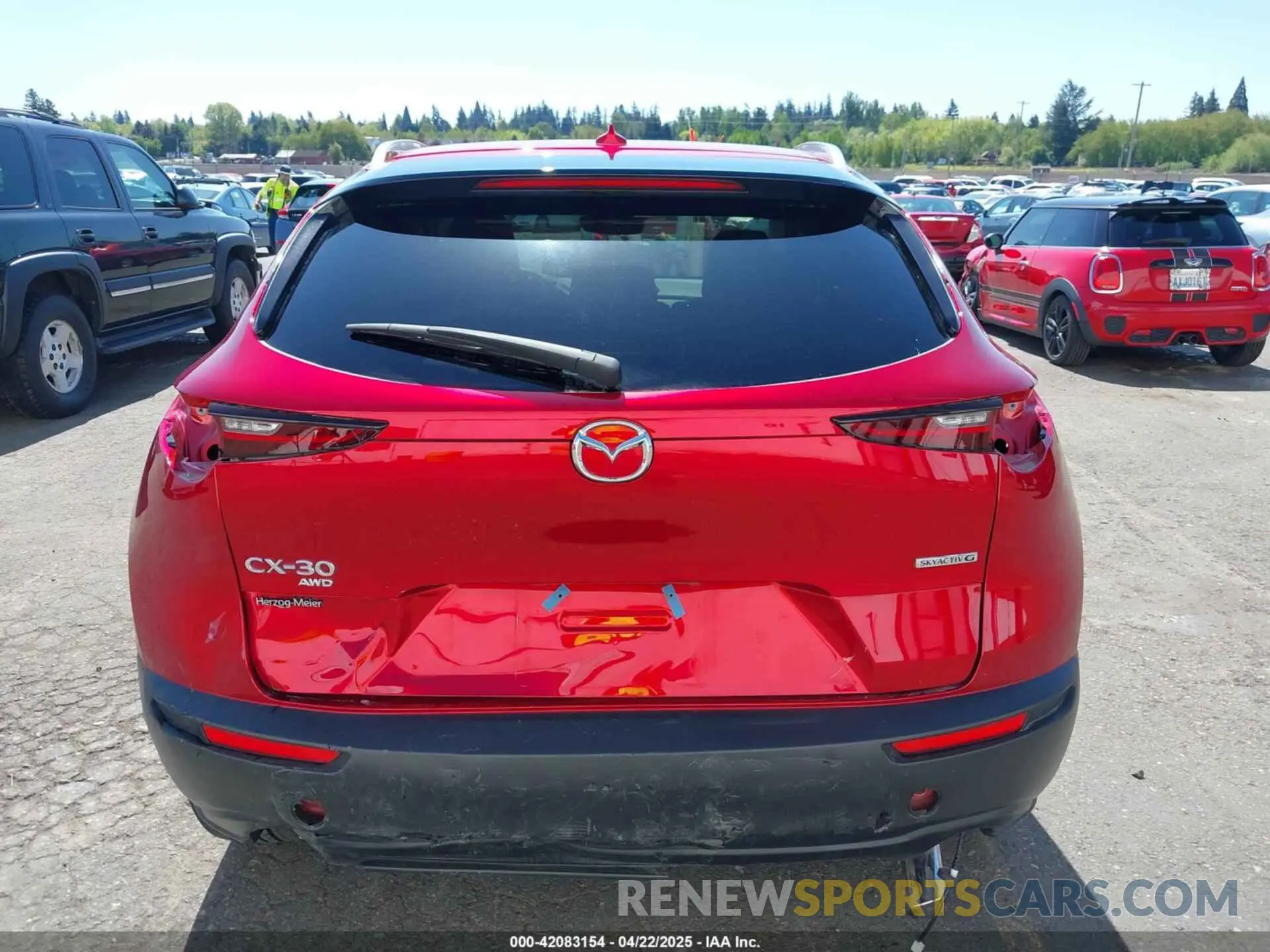 17 Photograph of a damaged car 3MVDMBDM2RM698179 MAZDA CX-30 2024