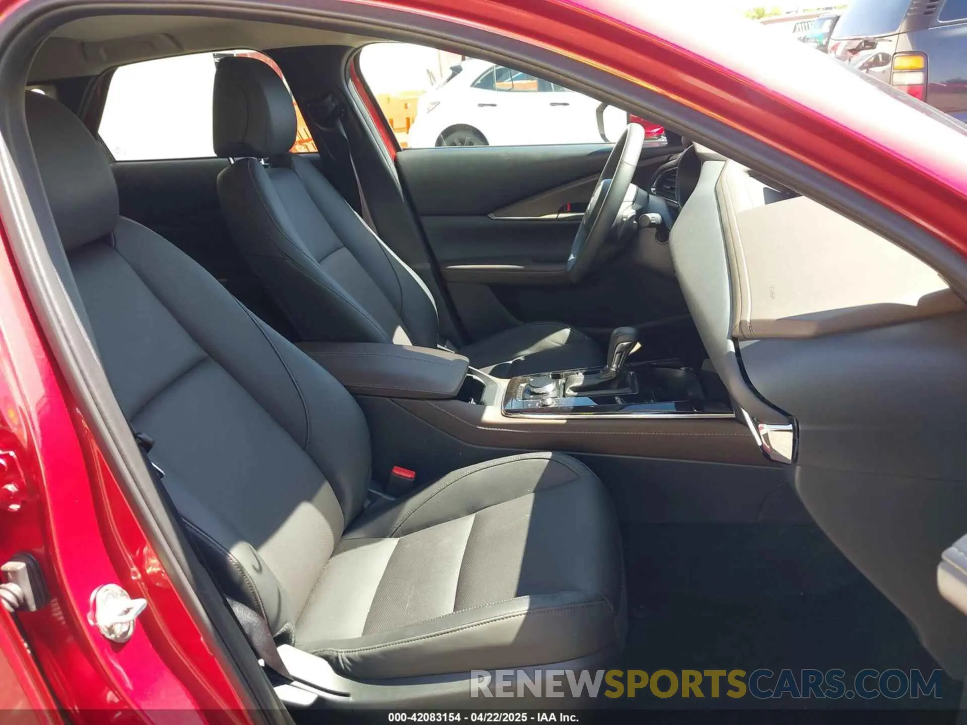 5 Photograph of a damaged car 3MVDMBDM2RM698179 MAZDA CX-30 2024