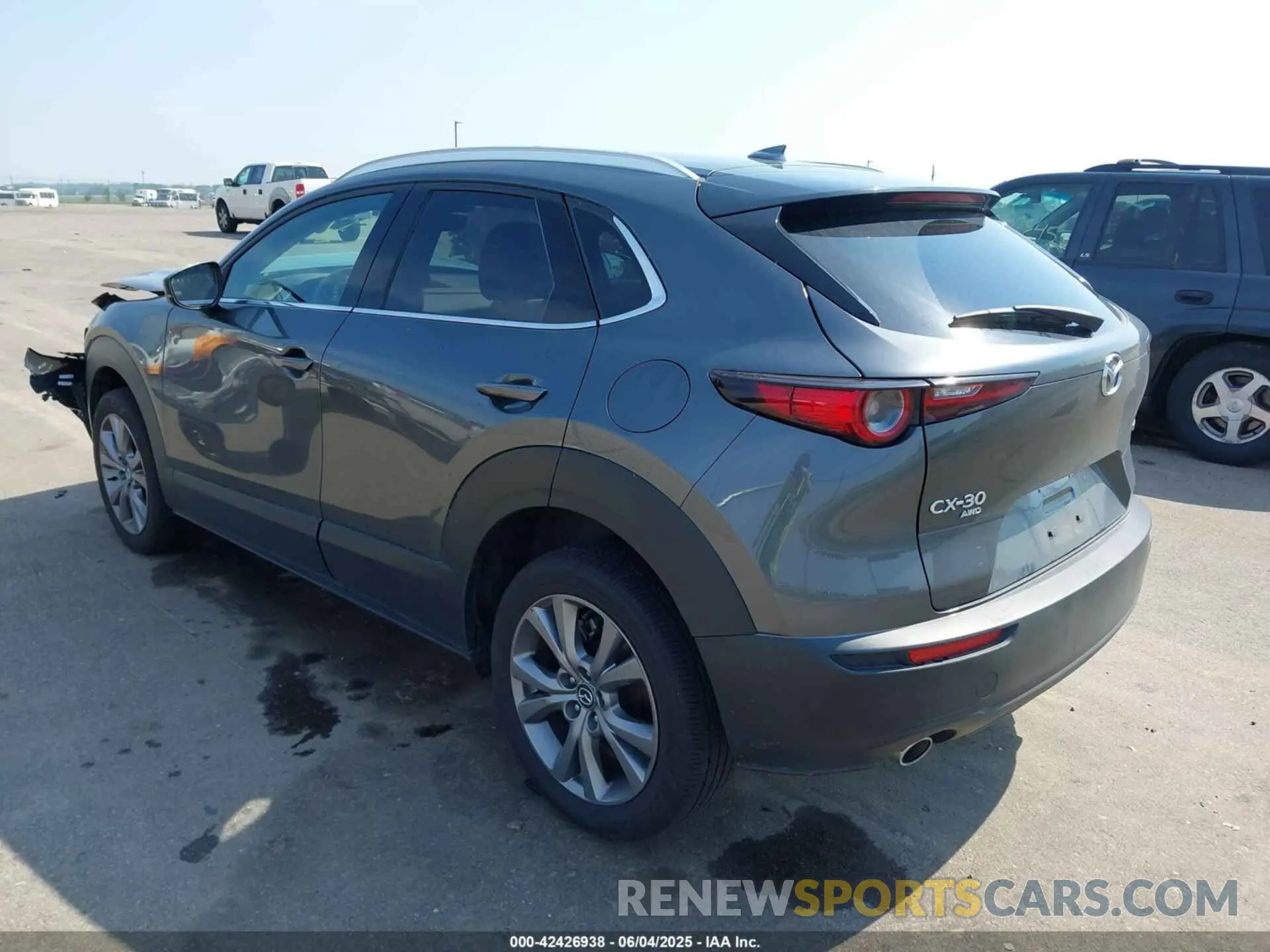 3 Photograph of a damaged car 3MVDMBDM6RM627793 MAZDA CX-30 2024