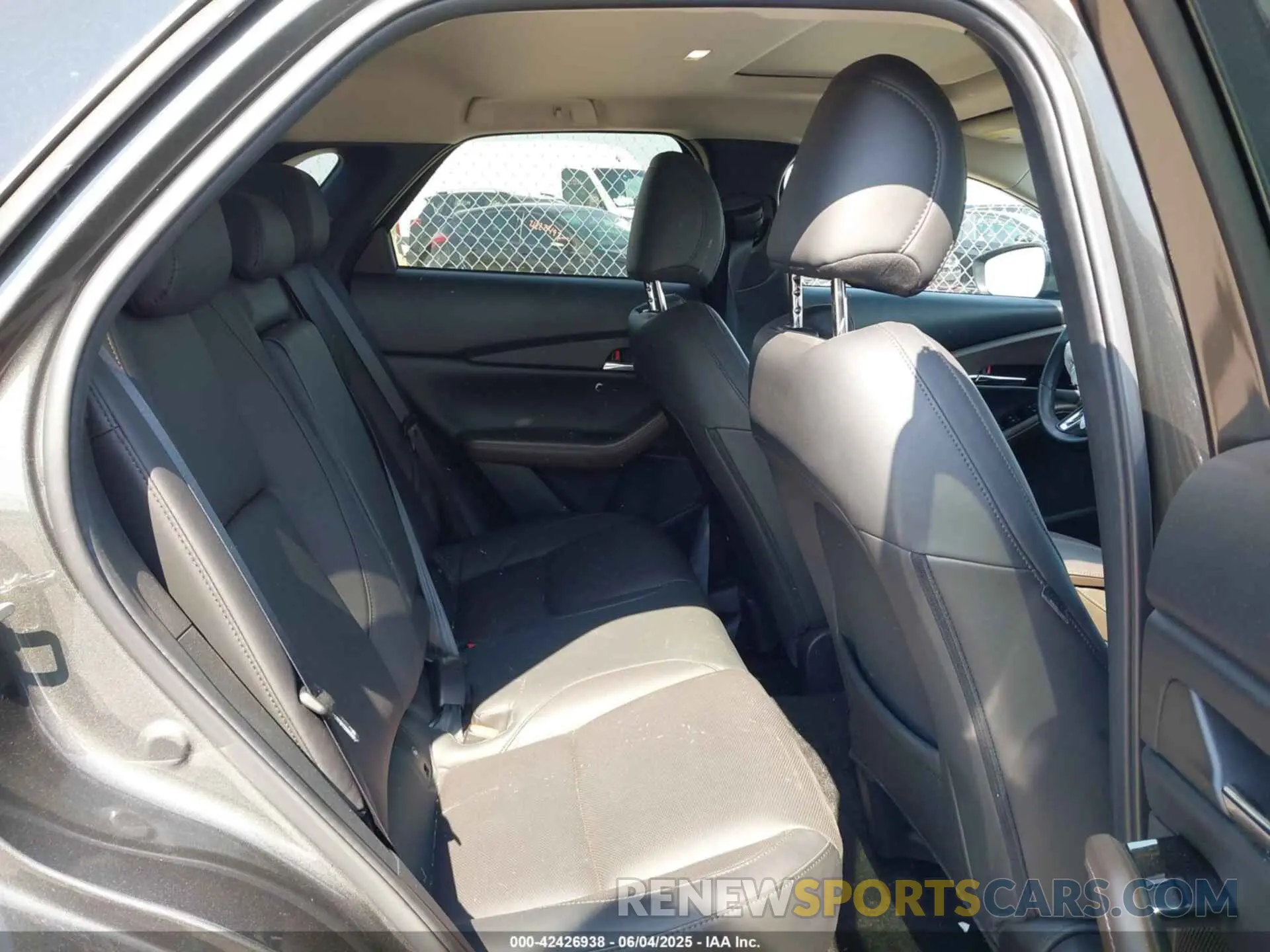 8 Photograph of a damaged car 3MVDMBDM6RM627793 MAZDA CX-30 2024