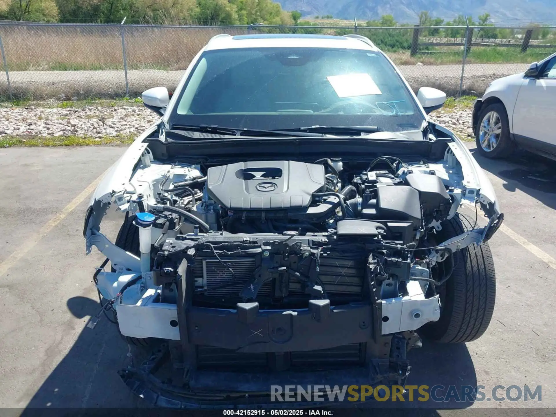 12 Photograph of a damaged car 3MVDMBDM8RM633580 MAZDA CX-30 2024