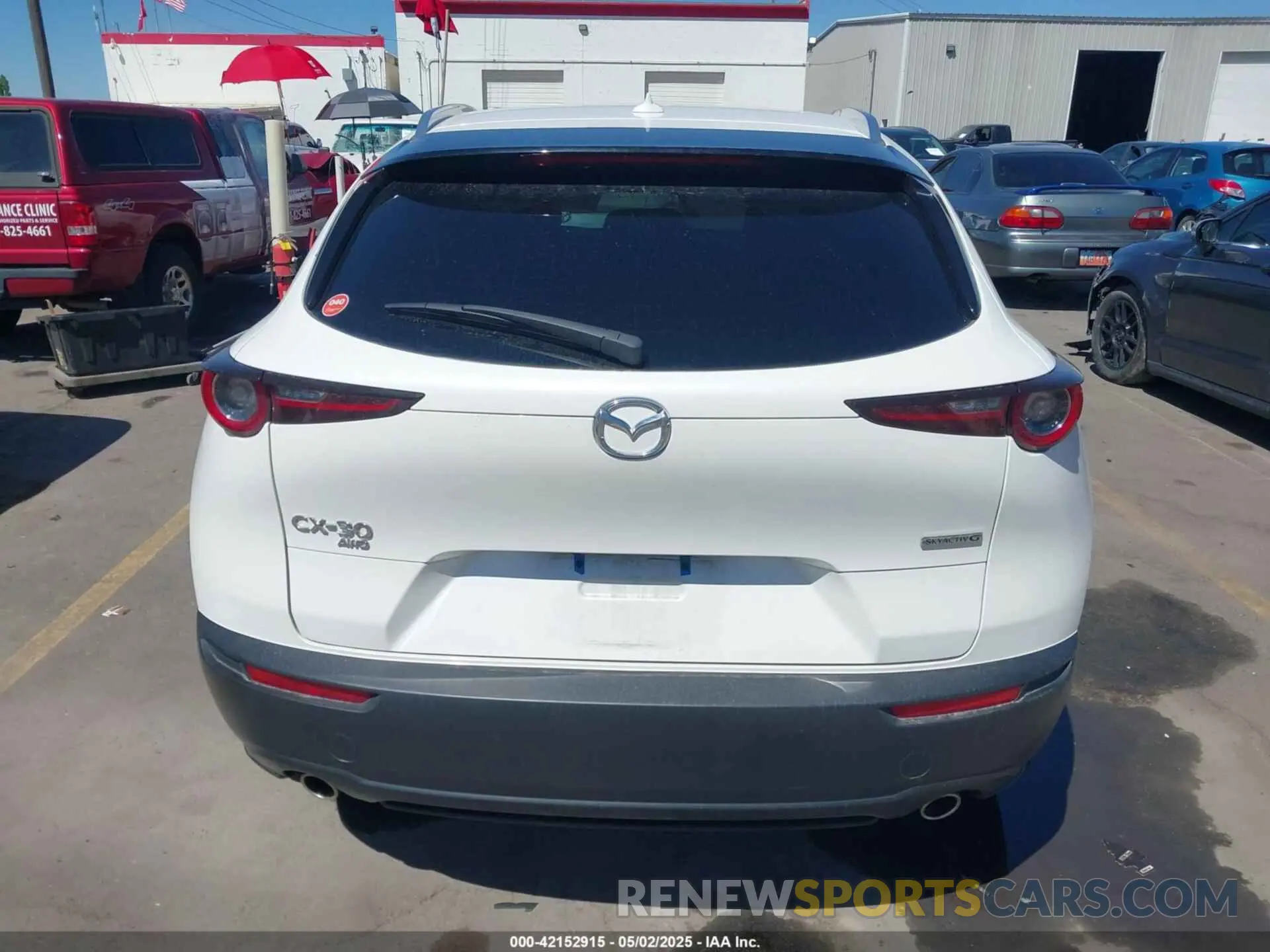 16 Photograph of a damaged car 3MVDMBDM8RM633580 MAZDA CX-30 2024