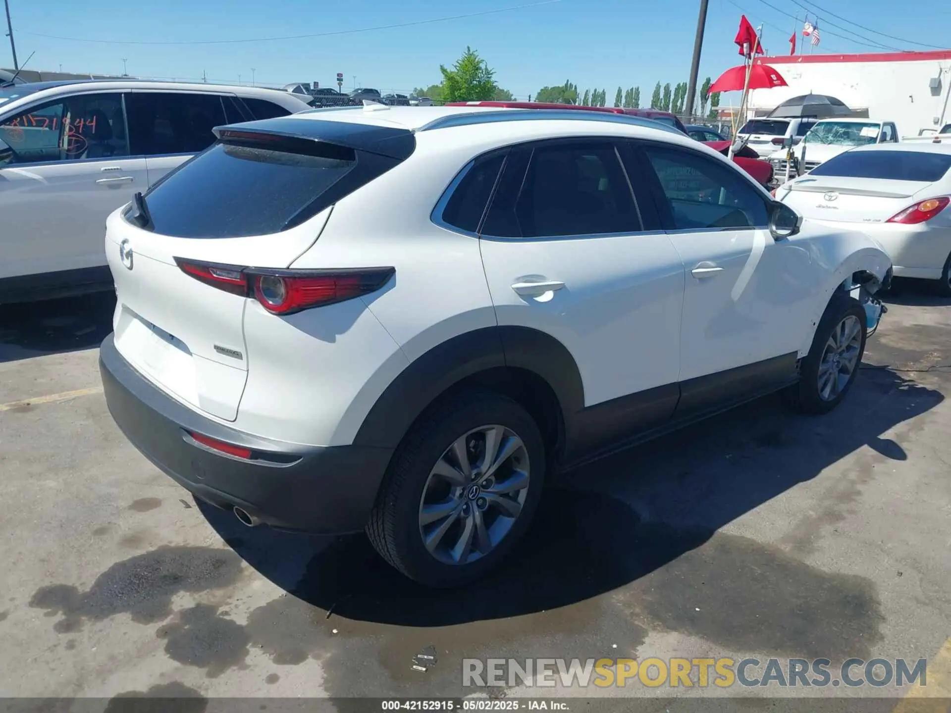 4 Photograph of a damaged car 3MVDMBDM8RM633580 MAZDA CX-30 2024