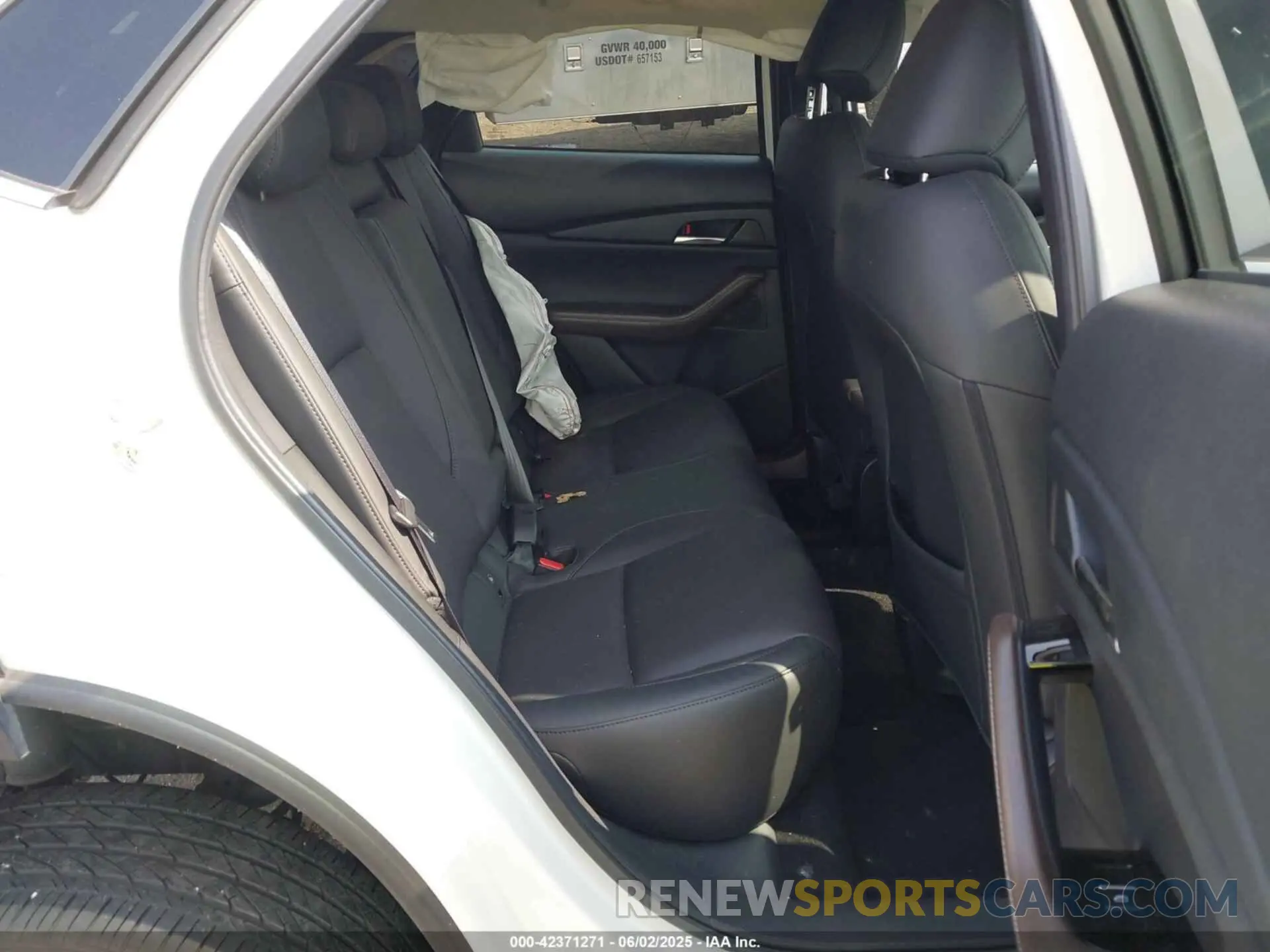 8 Photograph of a damaged car 3MVDMBDM9RM656463 MAZDA CX-30 2024