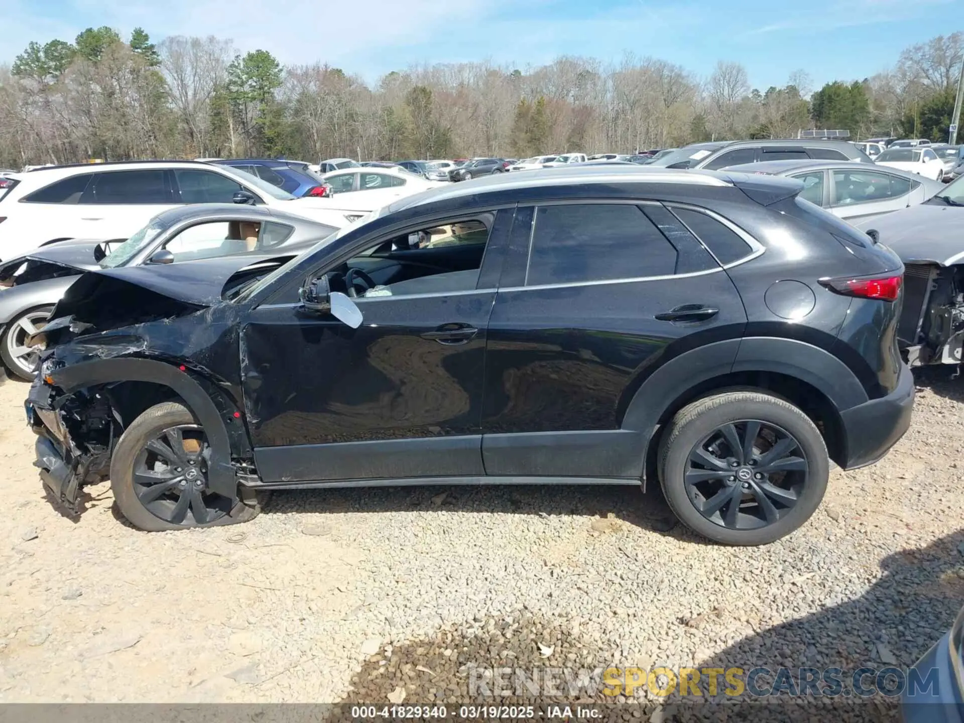 13 Photograph of a damaged car 3MVDMBDY5RM619137 MAZDA CX-30 2024