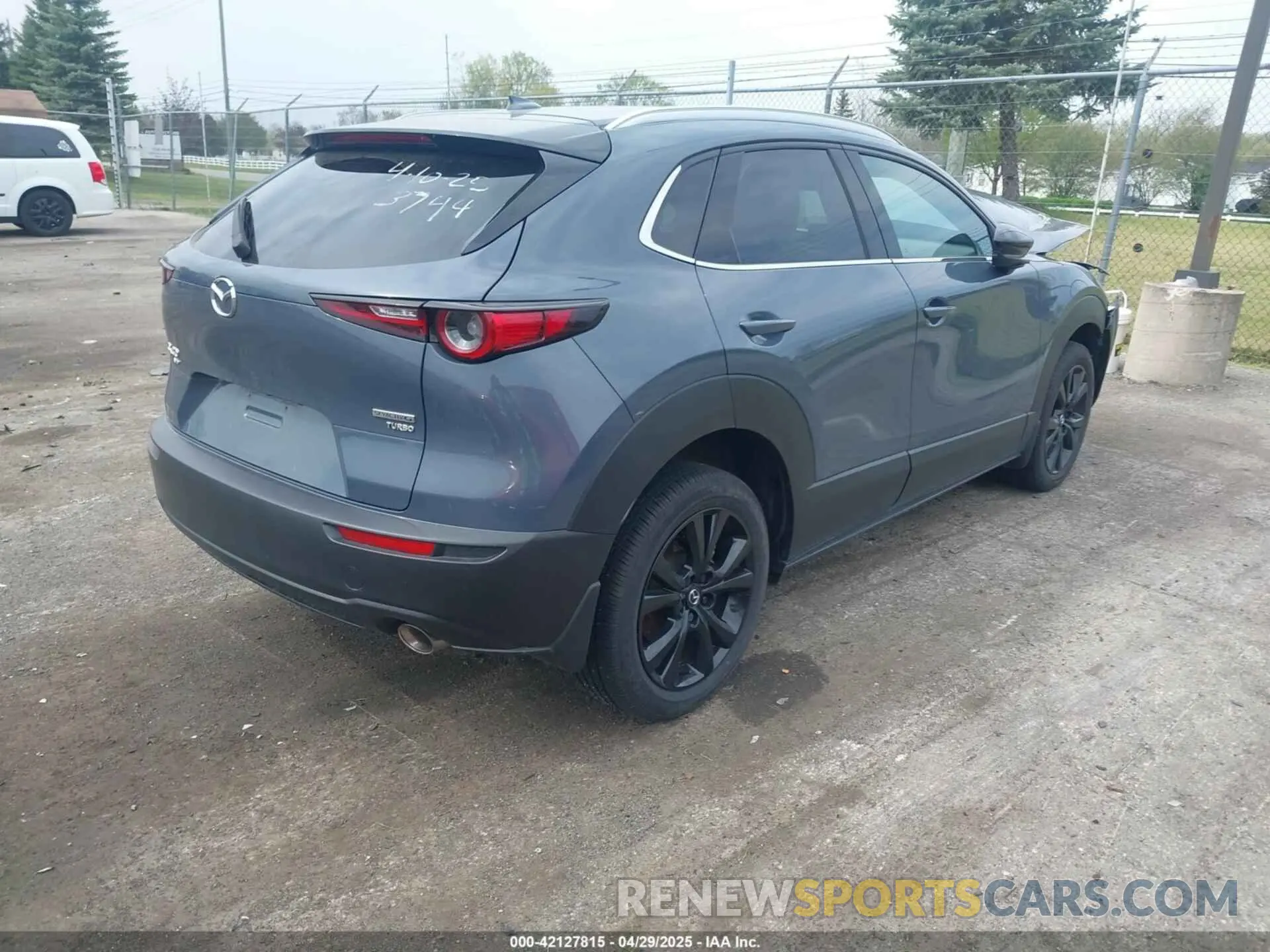 4 Photograph of a damaged car 3MVDMBDY7RM613744 MAZDA CX-30 2024
