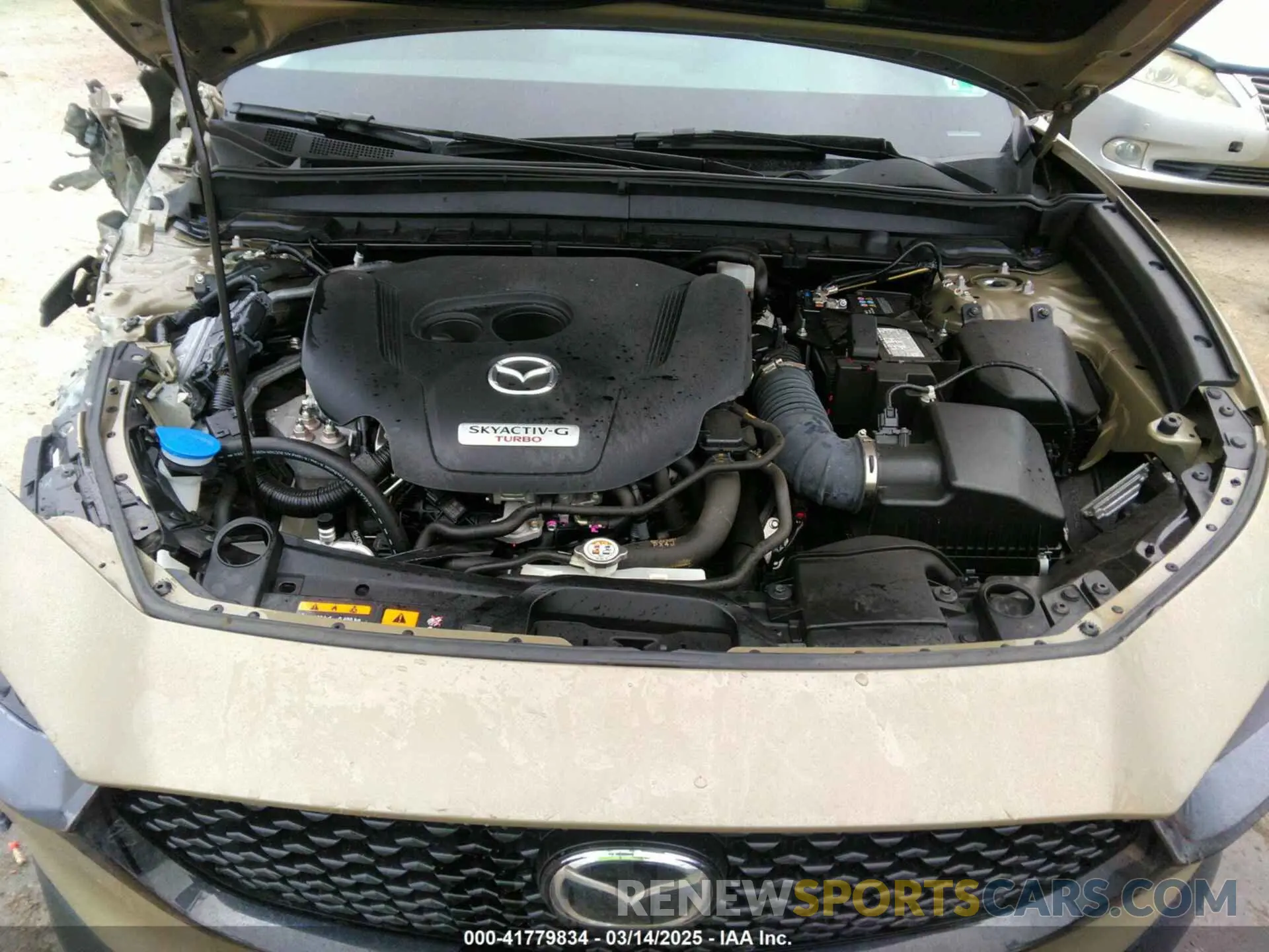 10 Photograph of a damaged car 3MVDMBXY0RM631322 MAZDA CX-30 2024