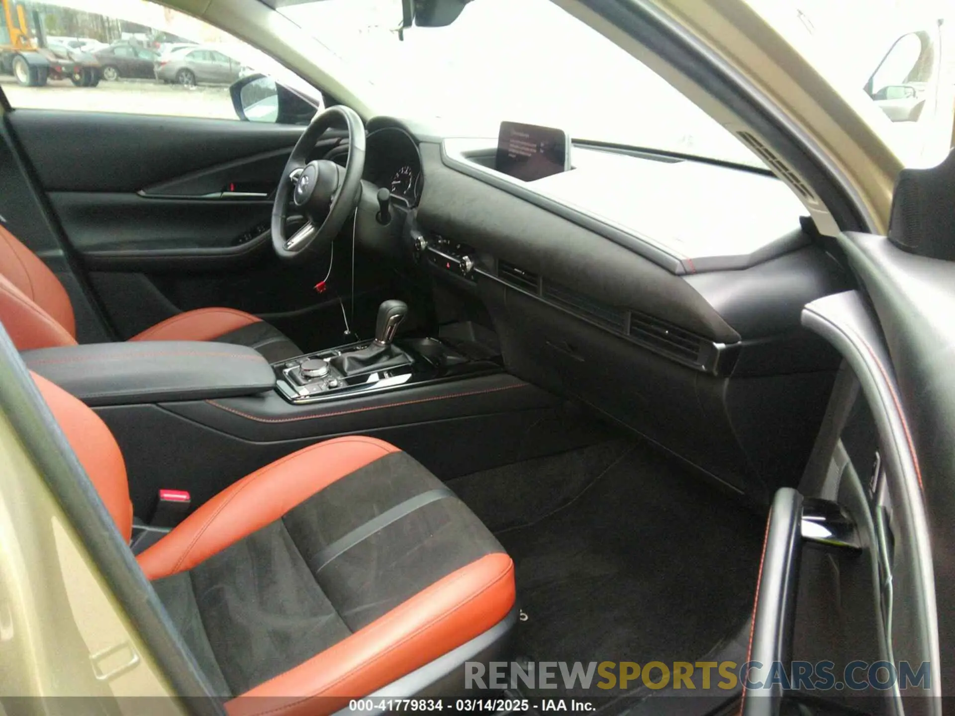 5 Photograph of a damaged car 3MVDMBXY0RM631322 MAZDA CX-30 2024