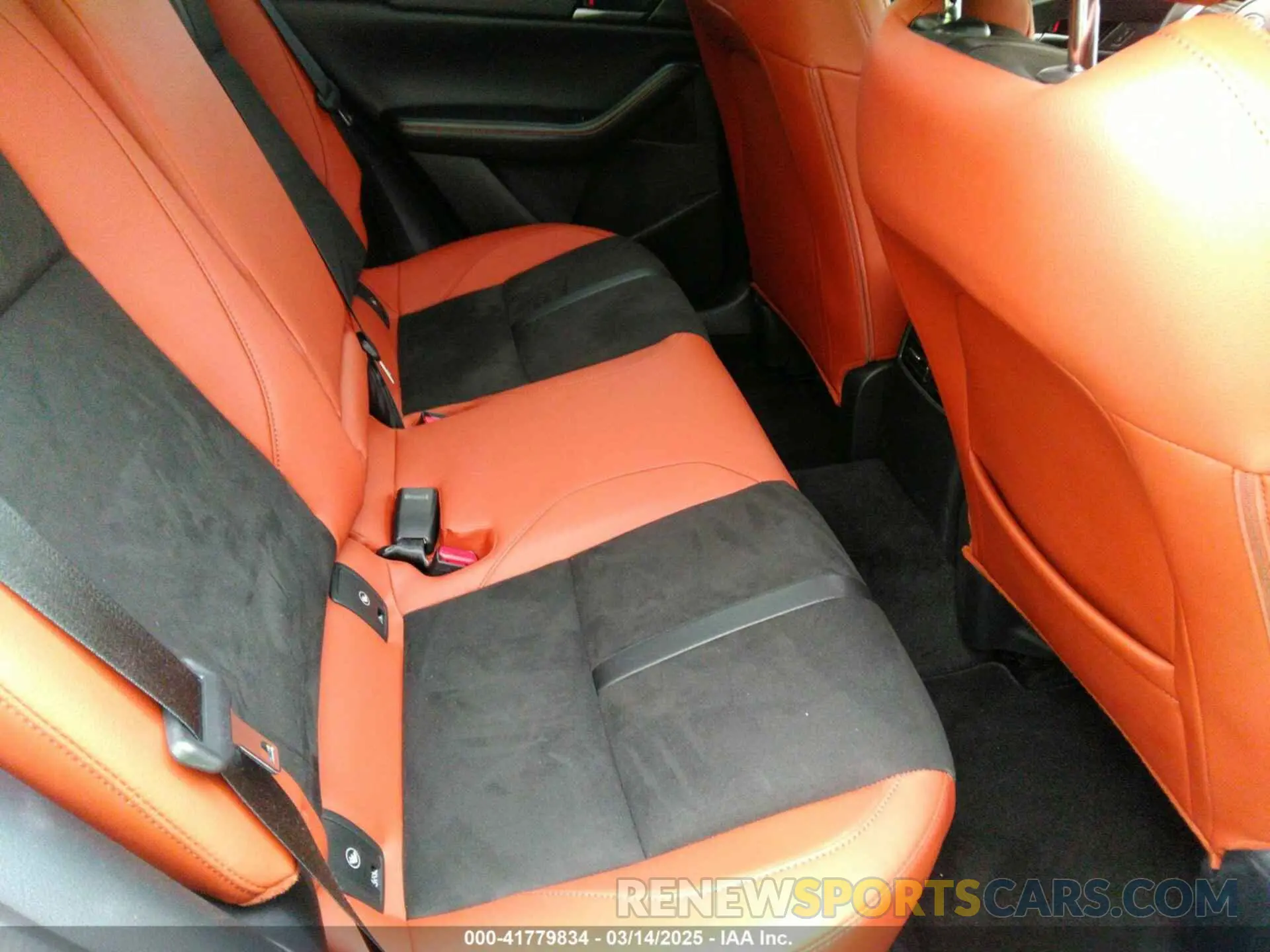 8 Photograph of a damaged car 3MVDMBXY0RM631322 MAZDA CX-30 2024