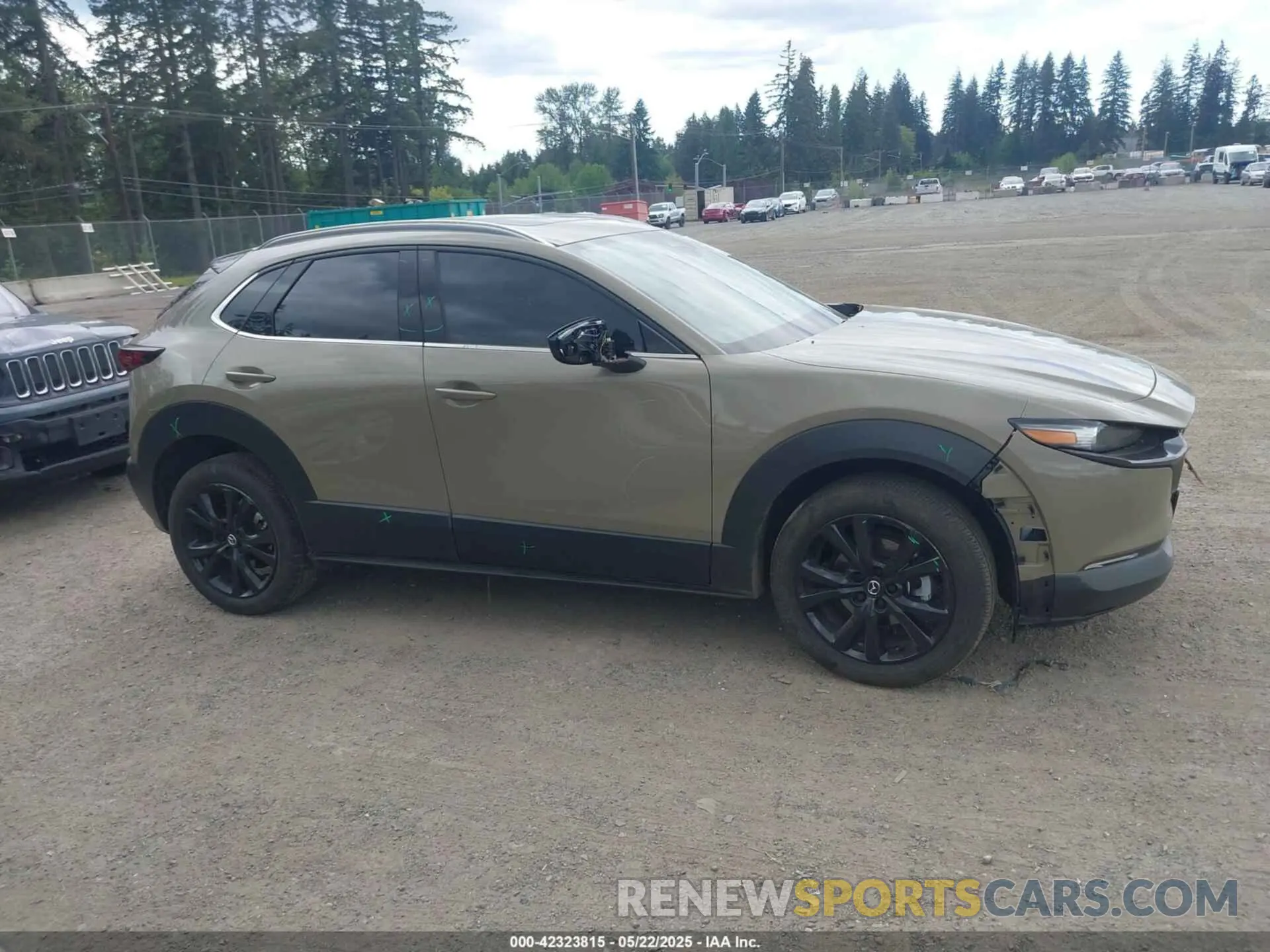 14 Photograph of a damaged car 3MVDMBXY2RM645111 MAZDA CX-30 2024